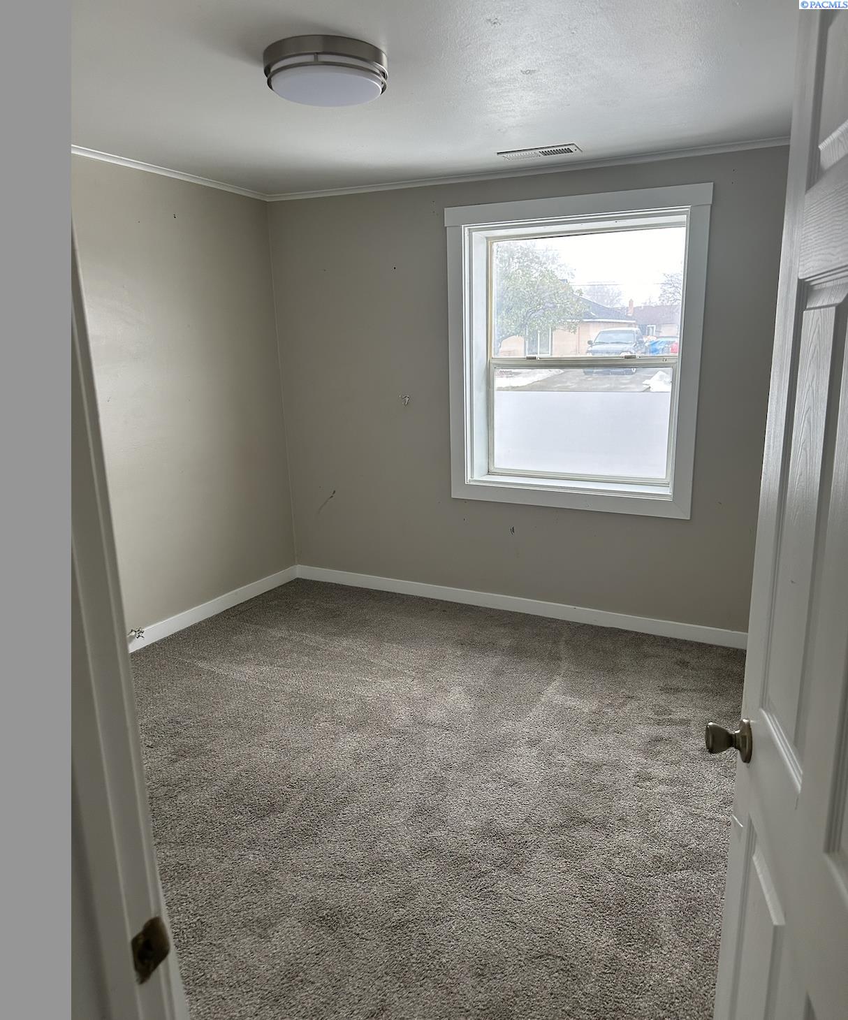 806 S Hartford