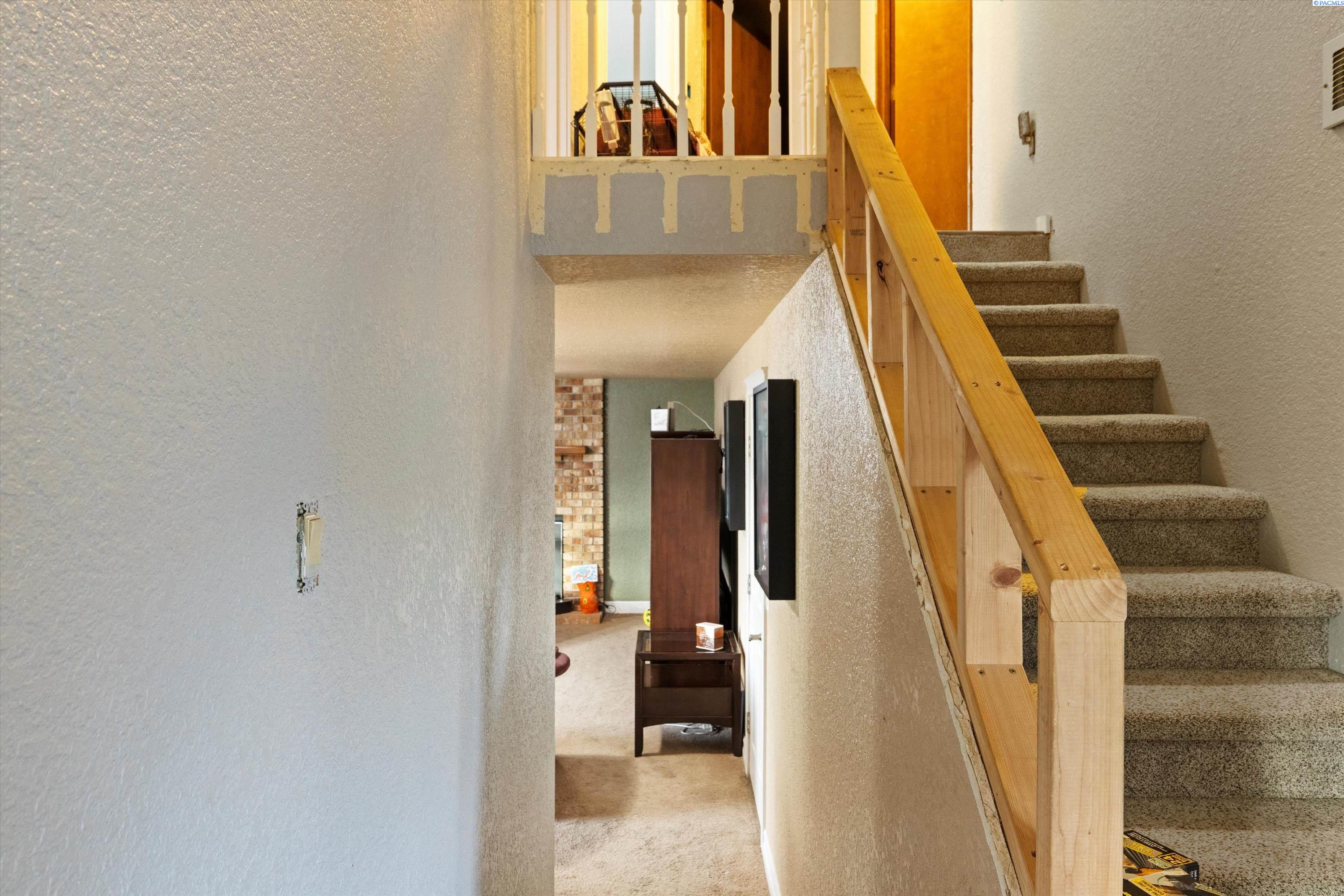 4408 Desert Drive