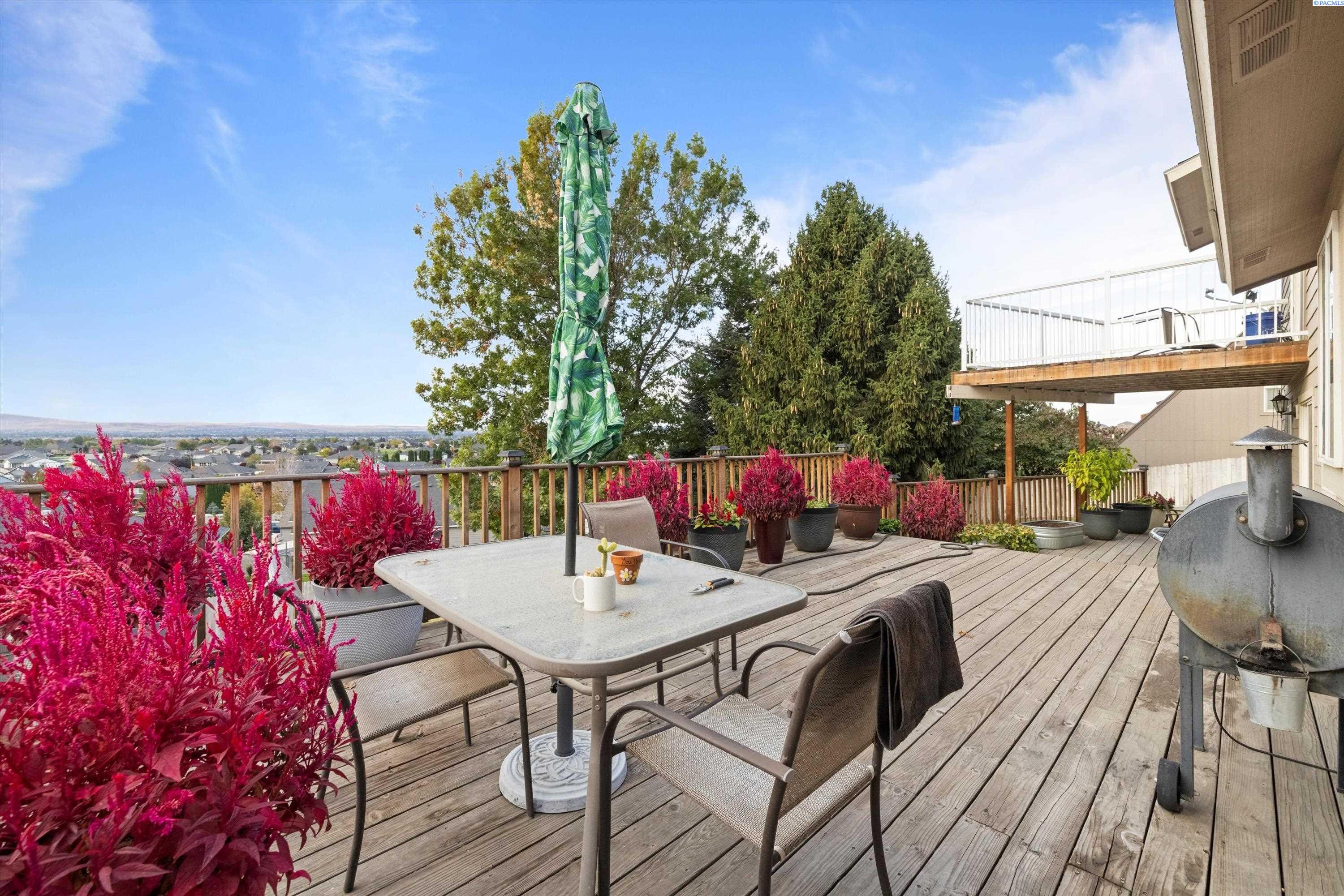 4408 Desert Drive