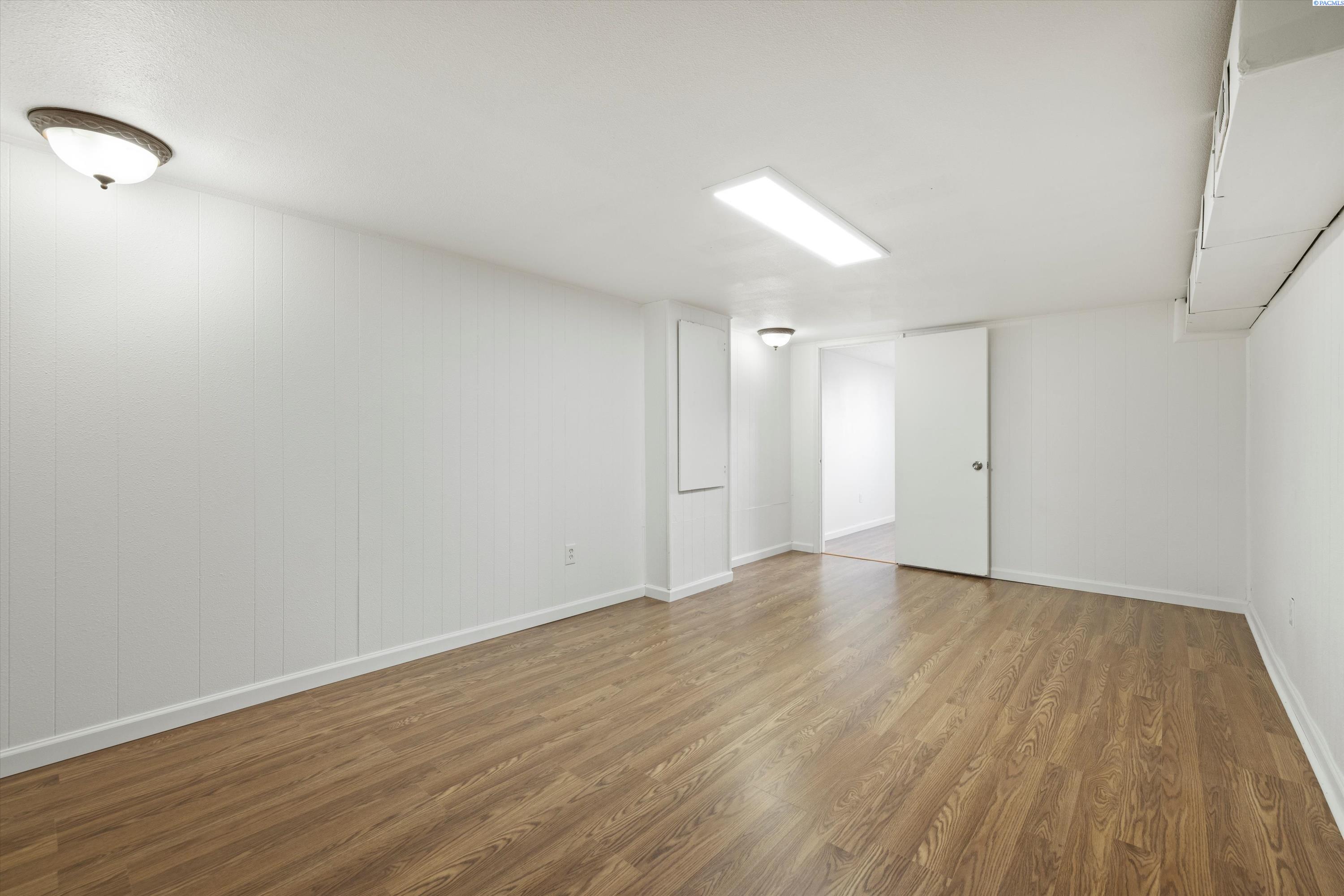2026 Cascade Ave
