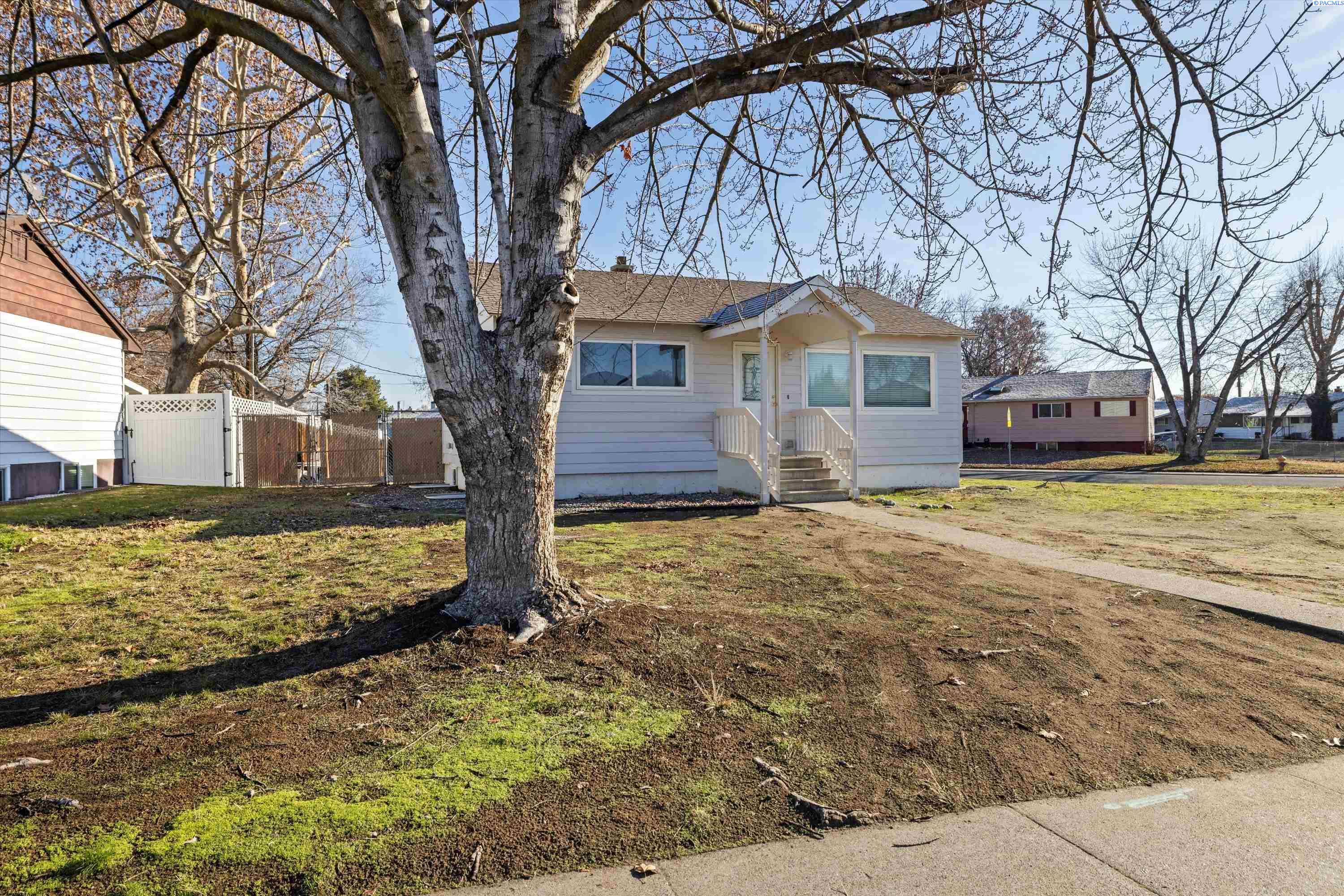 2026 Cascade Ave