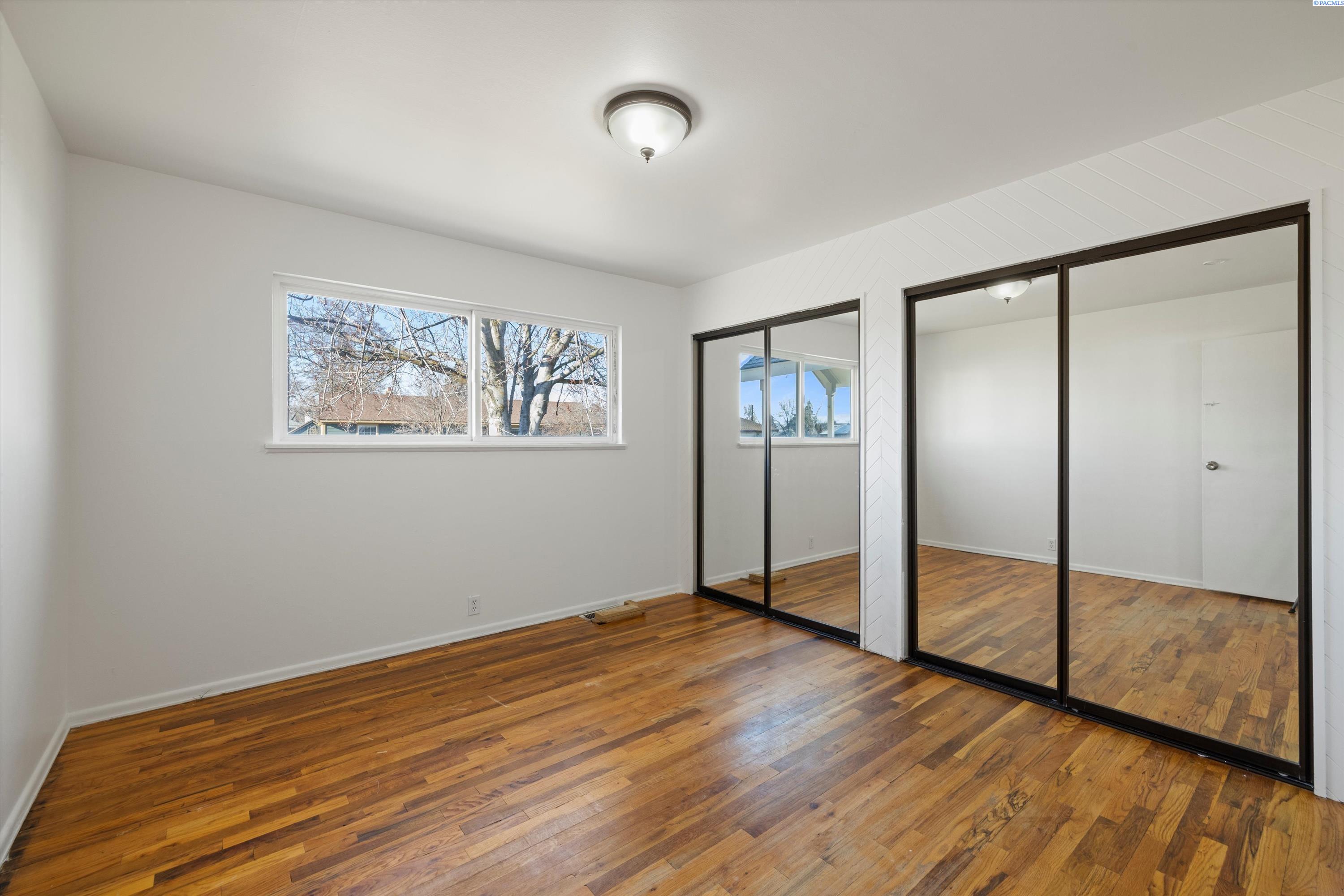 2026 Cascade Ave