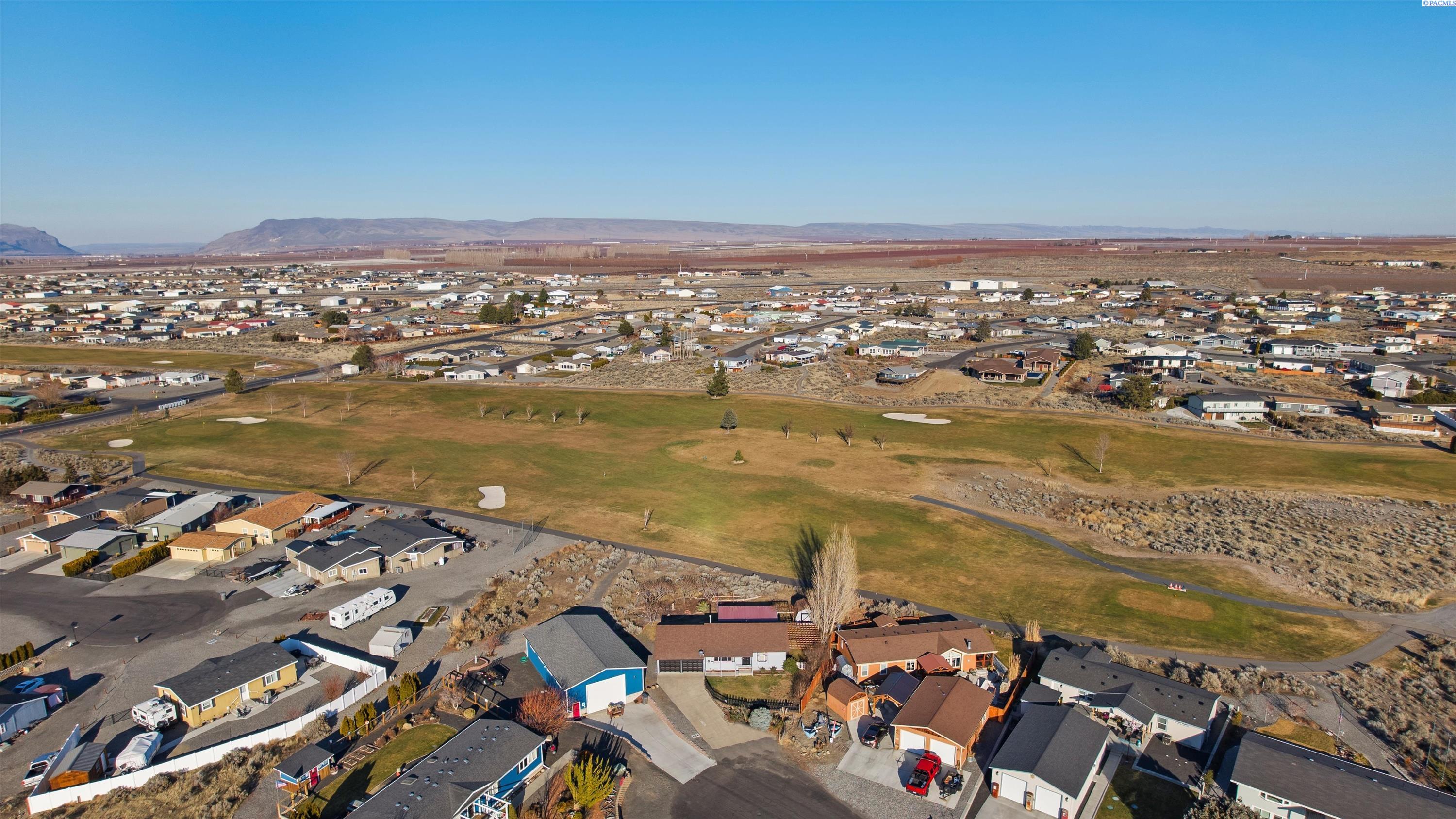 203 Fairway Pl SW Unit: 252