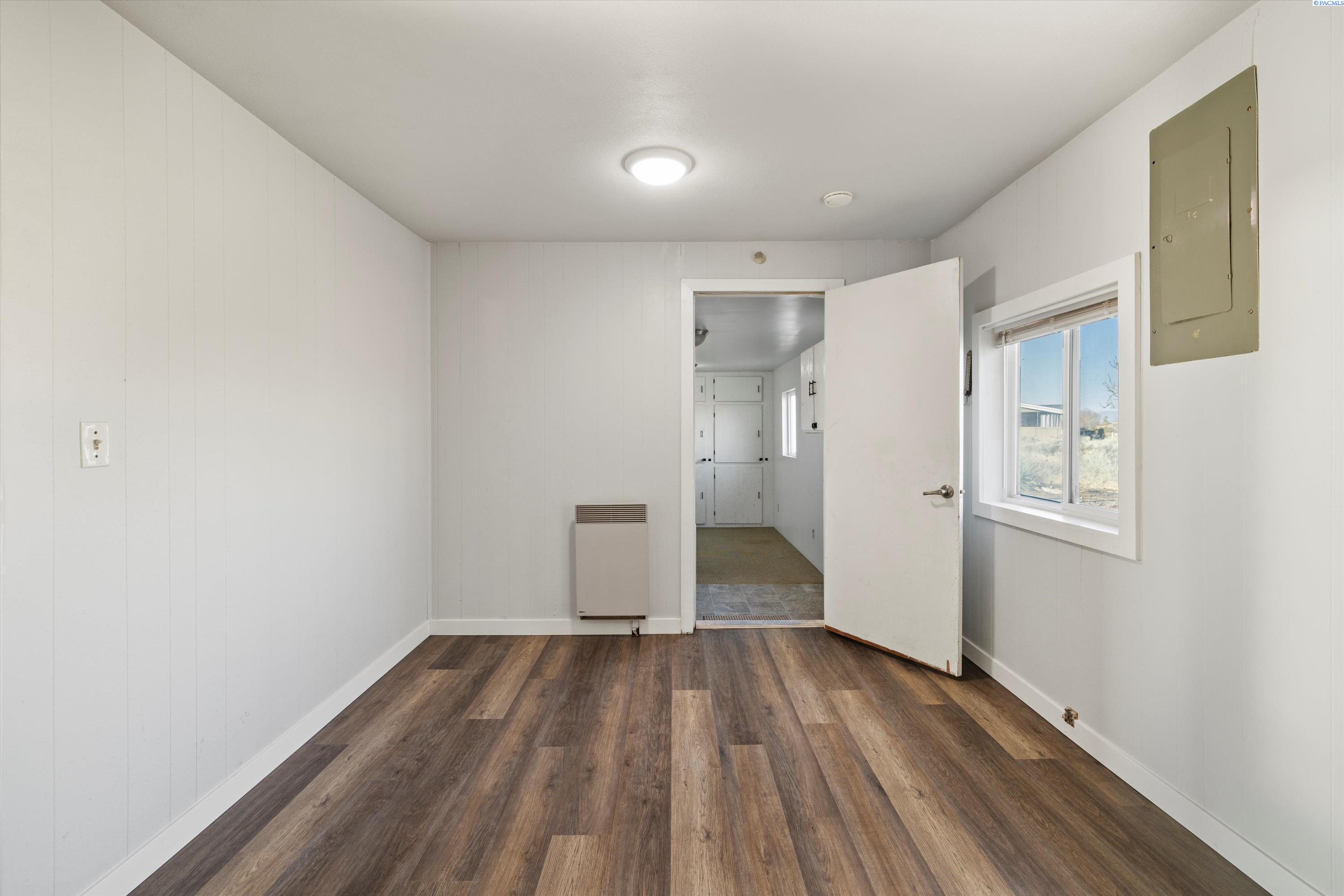 203 Fairway Pl SW Unit: 252
