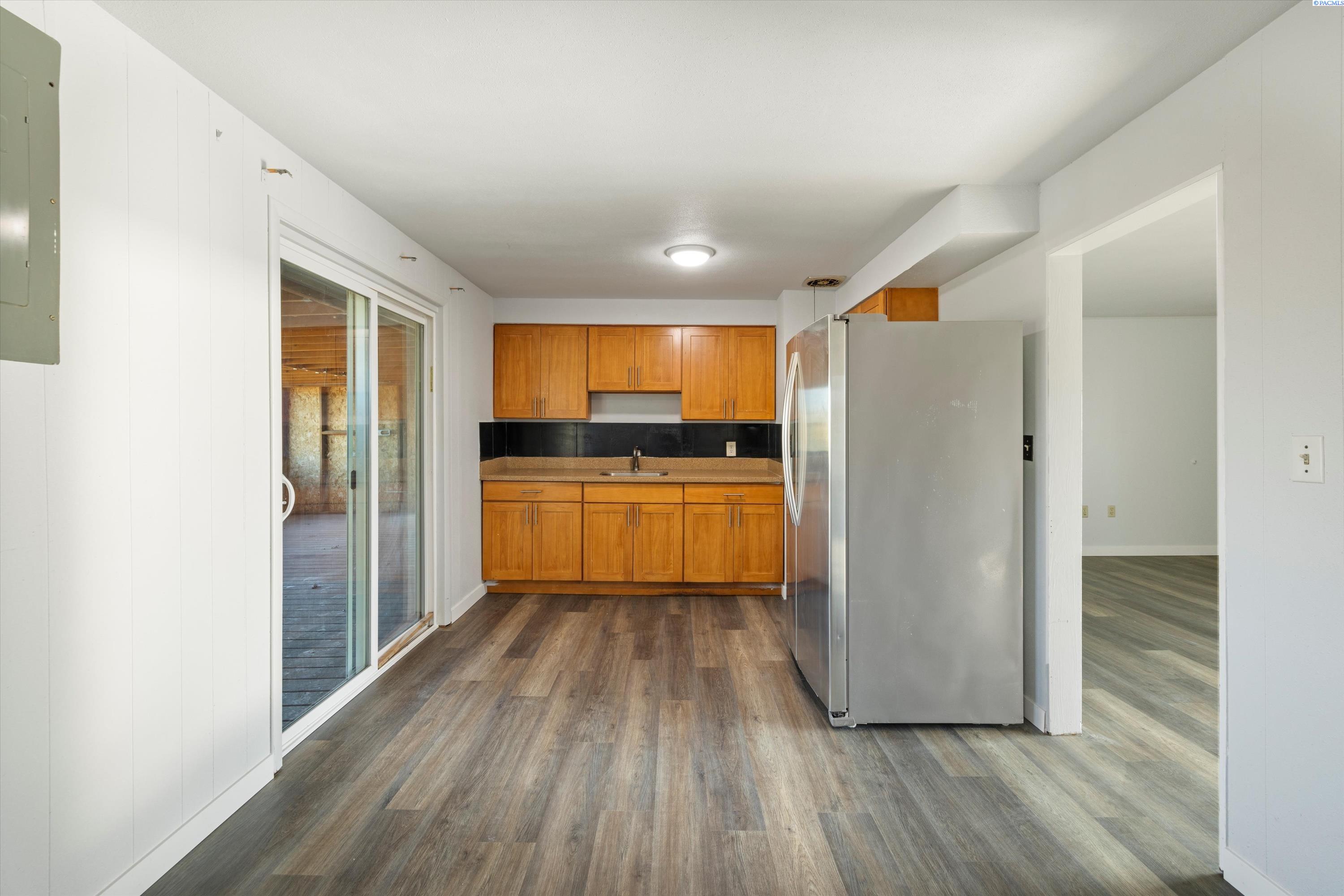 203 Fairway Pl SW Unit: 252