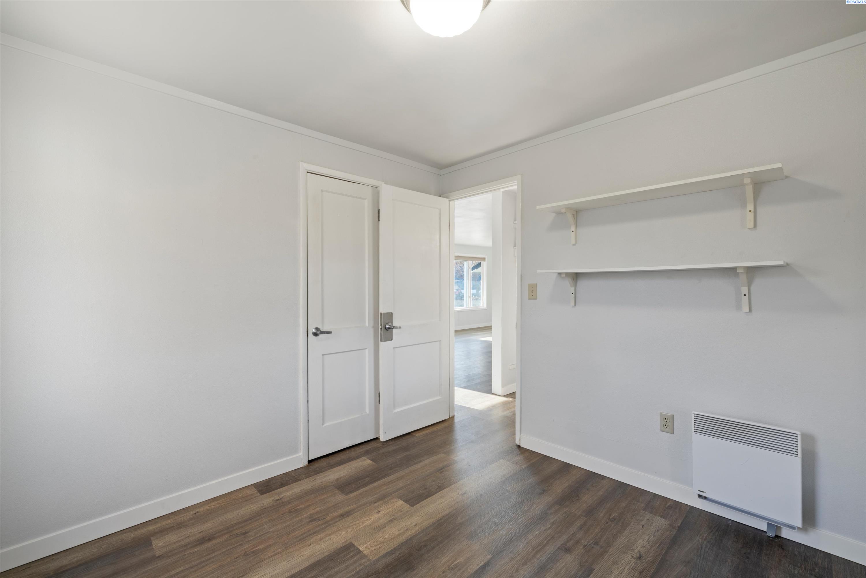 203 Fairway Pl SW Unit: 252