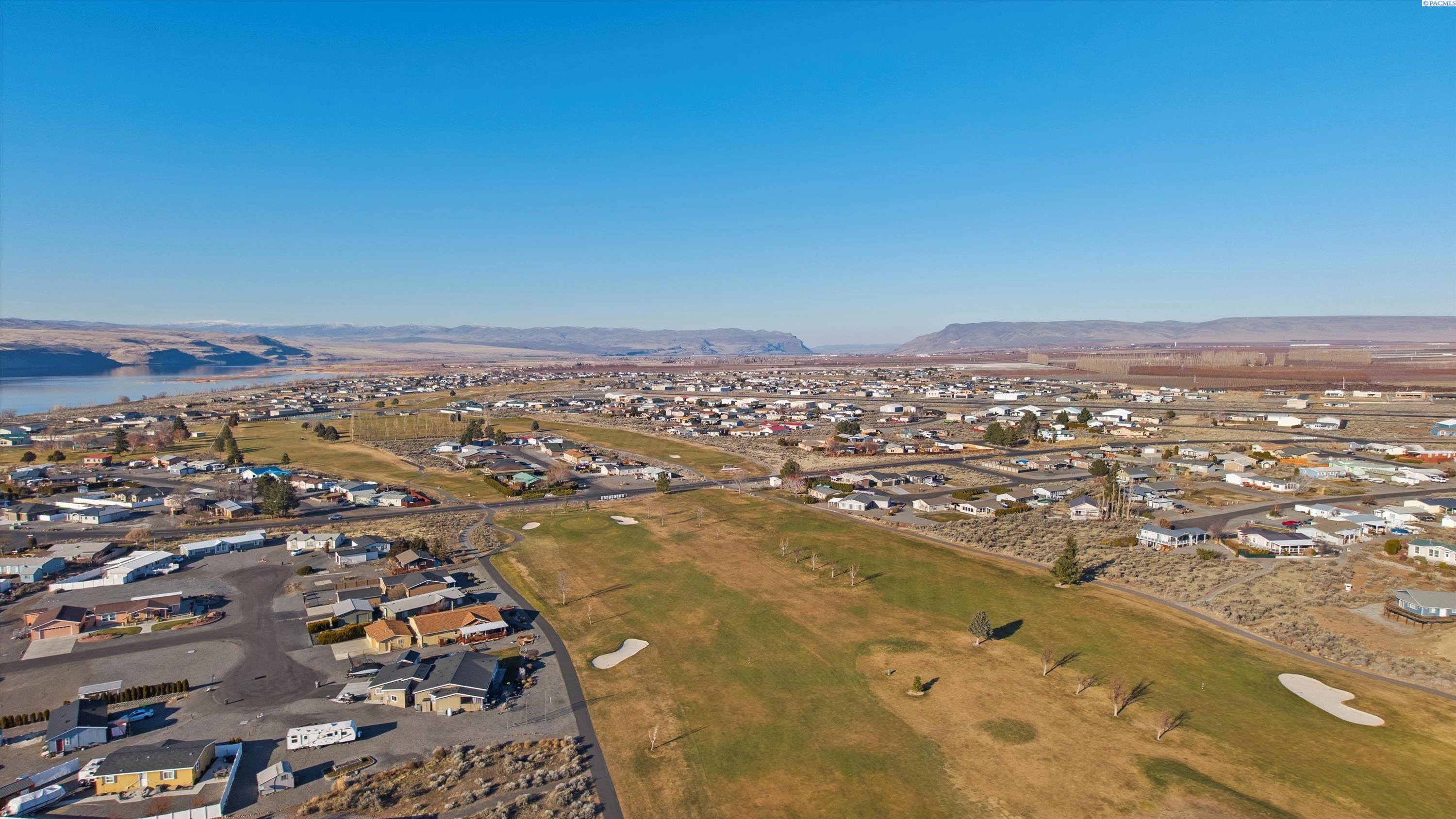 203 Fairway Pl SW Unit: 252