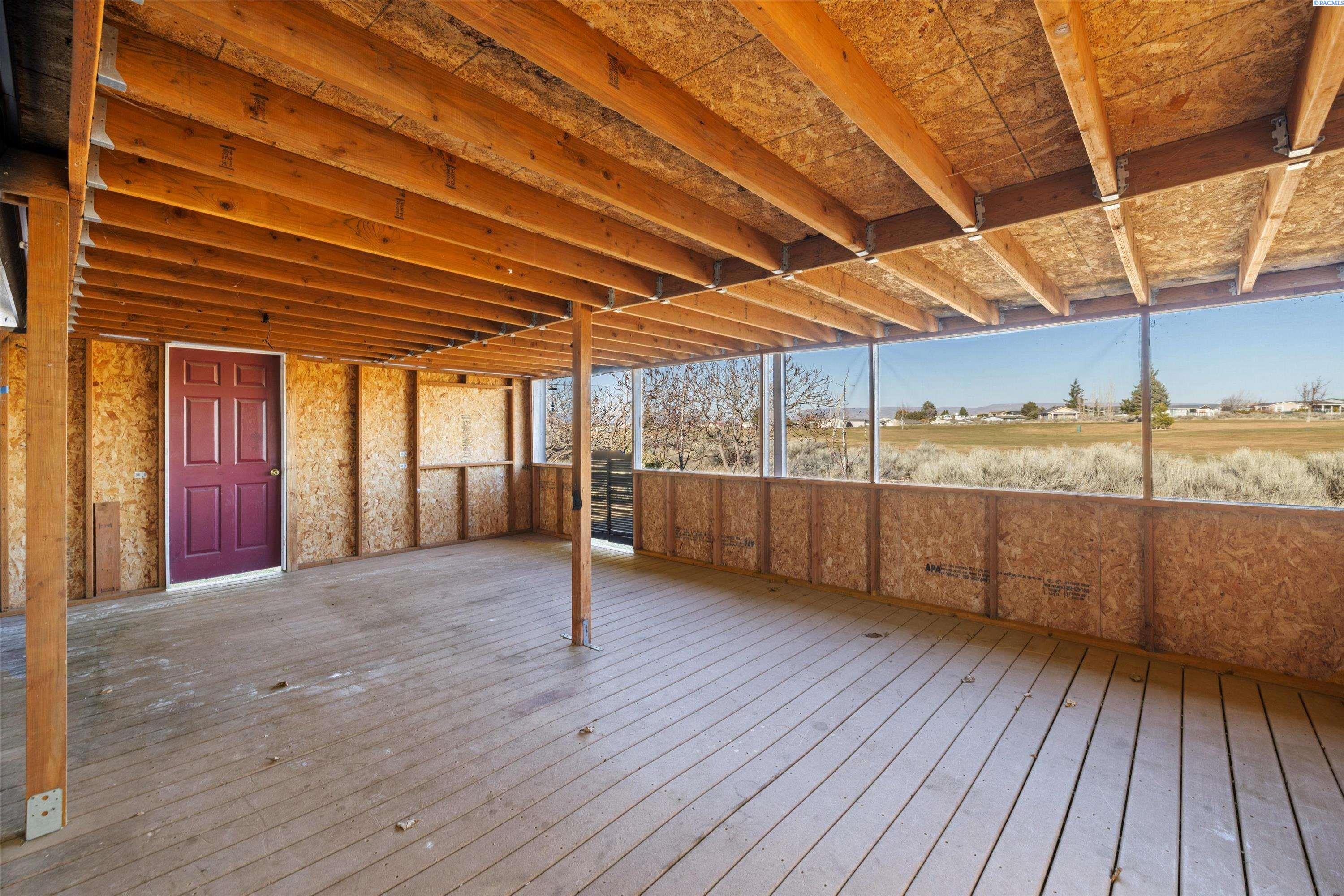 203 Fairway Pl SW Unit: 252