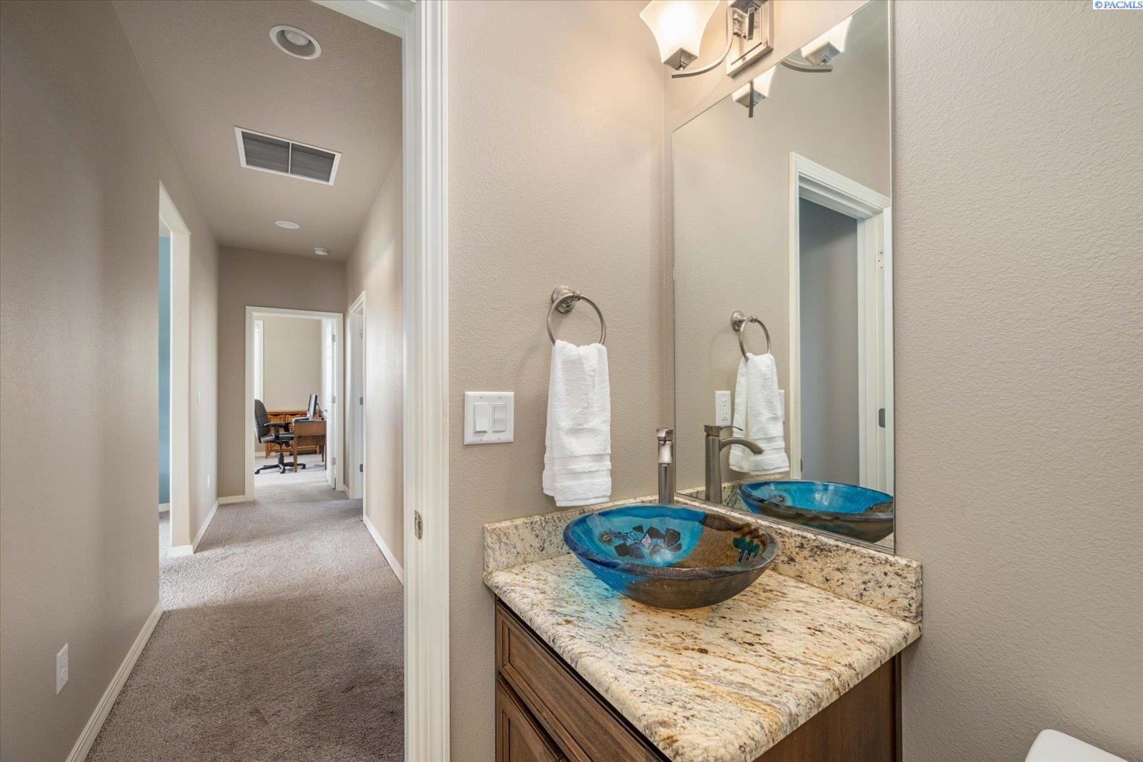 105920 Lind Hill Ct