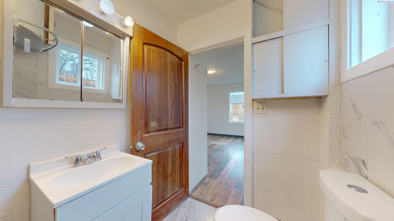 209 S Date Street