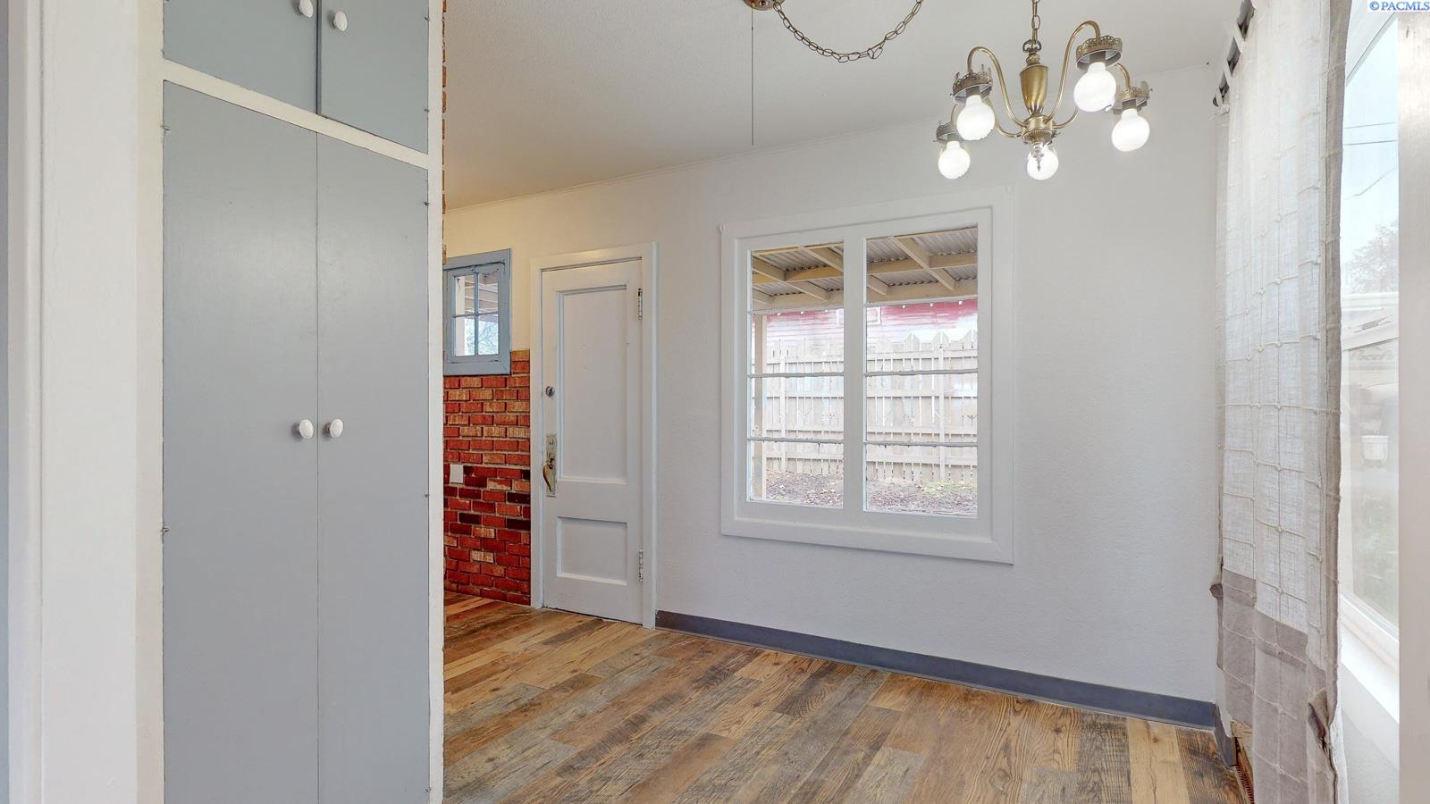 209 S Date Street