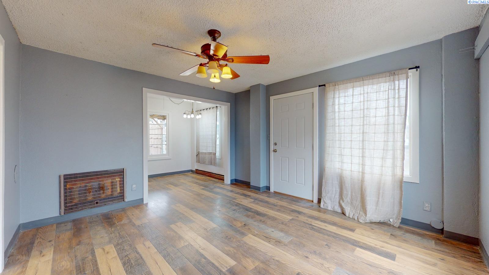 209 S Date Street