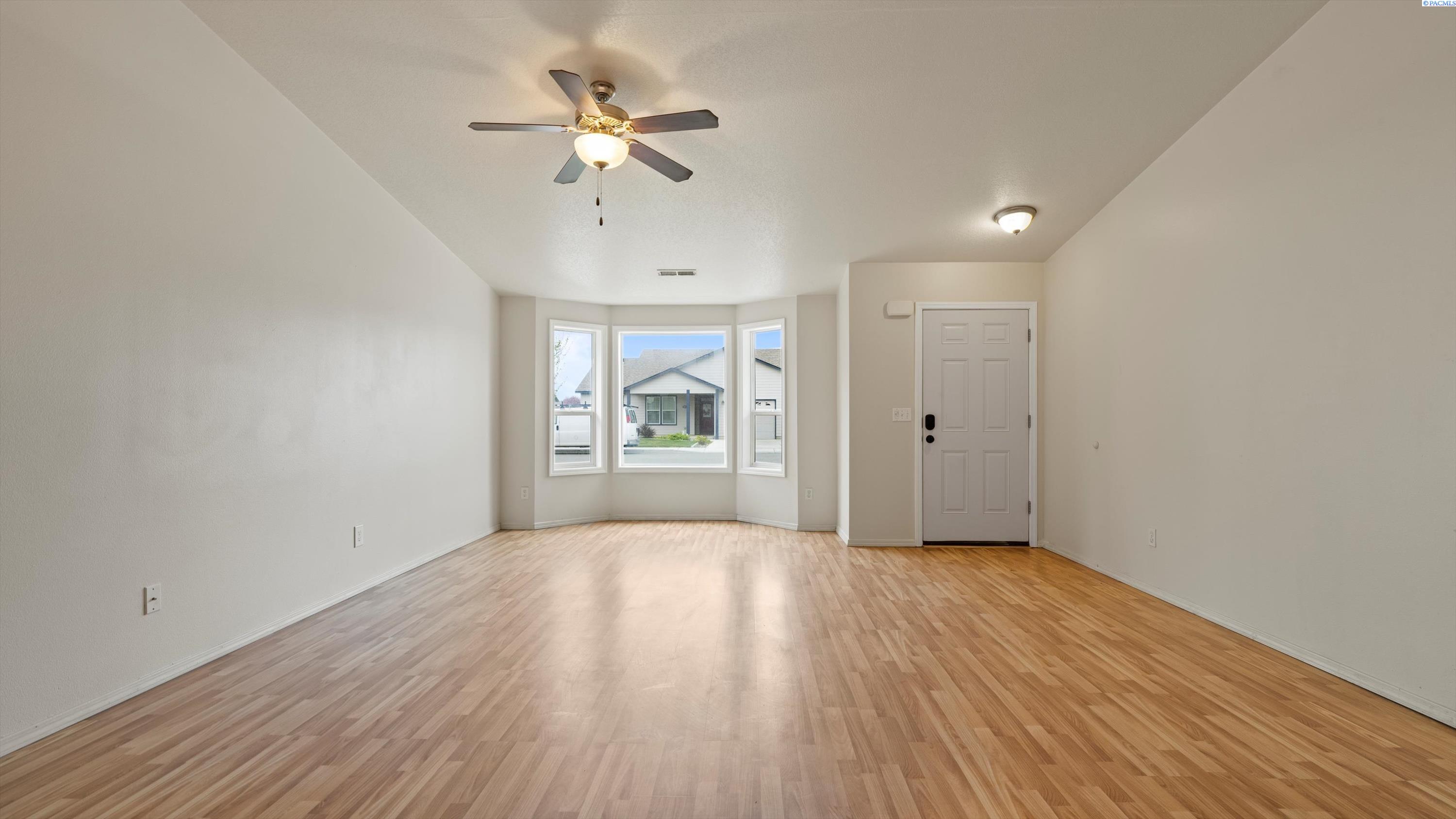 5414 Jackson Ln