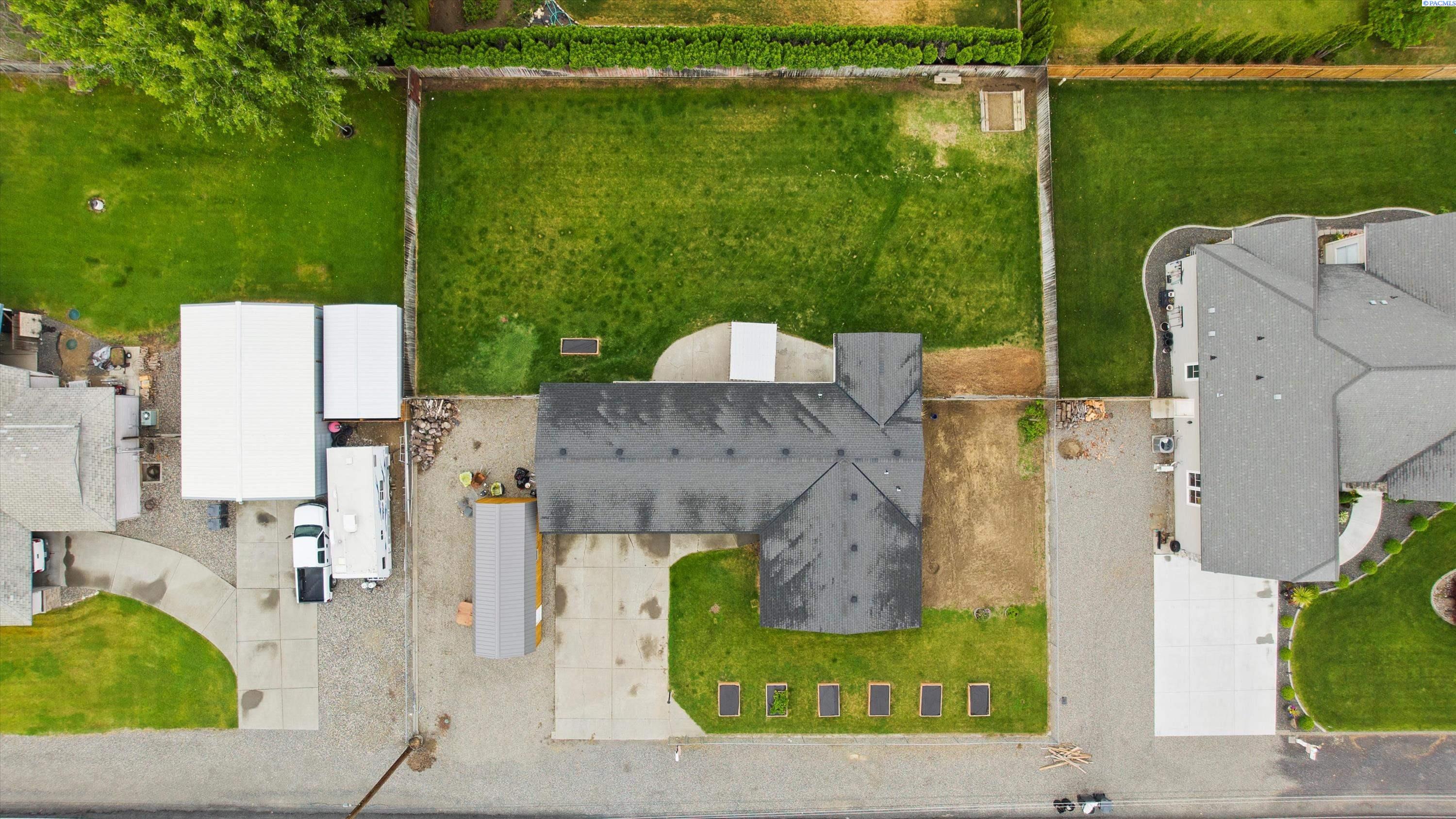 8504 W Livingston Rd