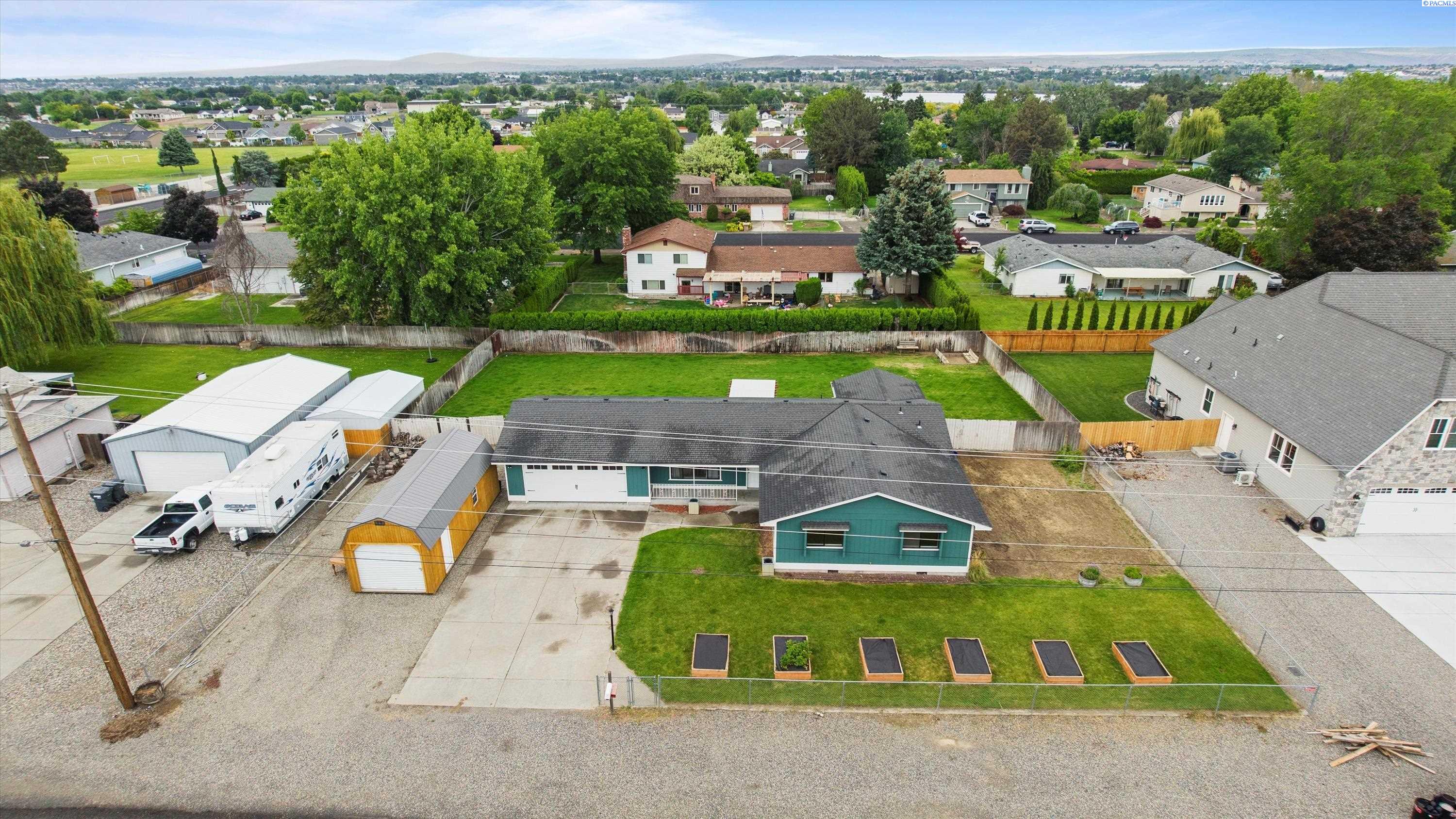 8504 W Livingston Rd