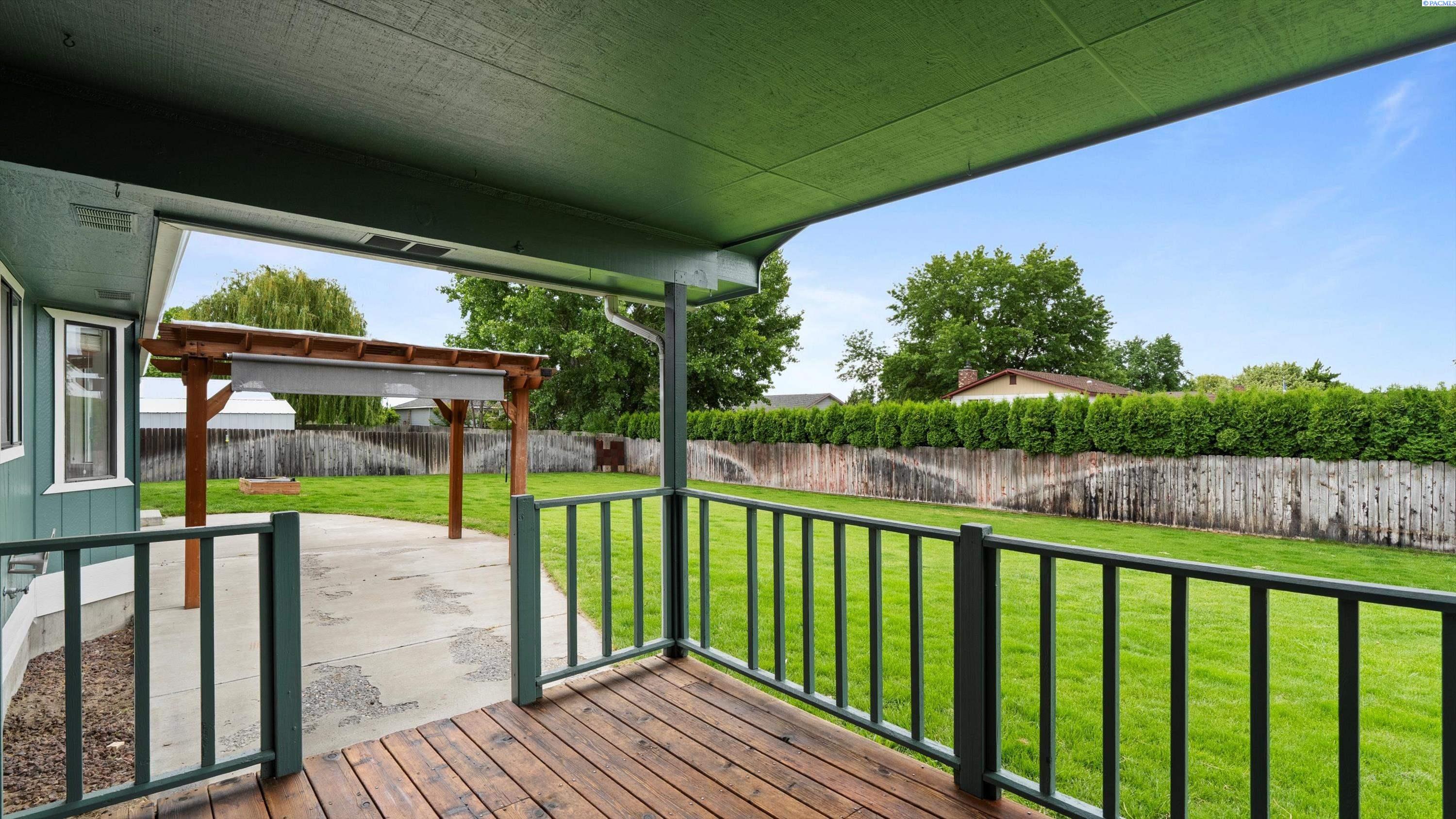8504 W Livingston Rd