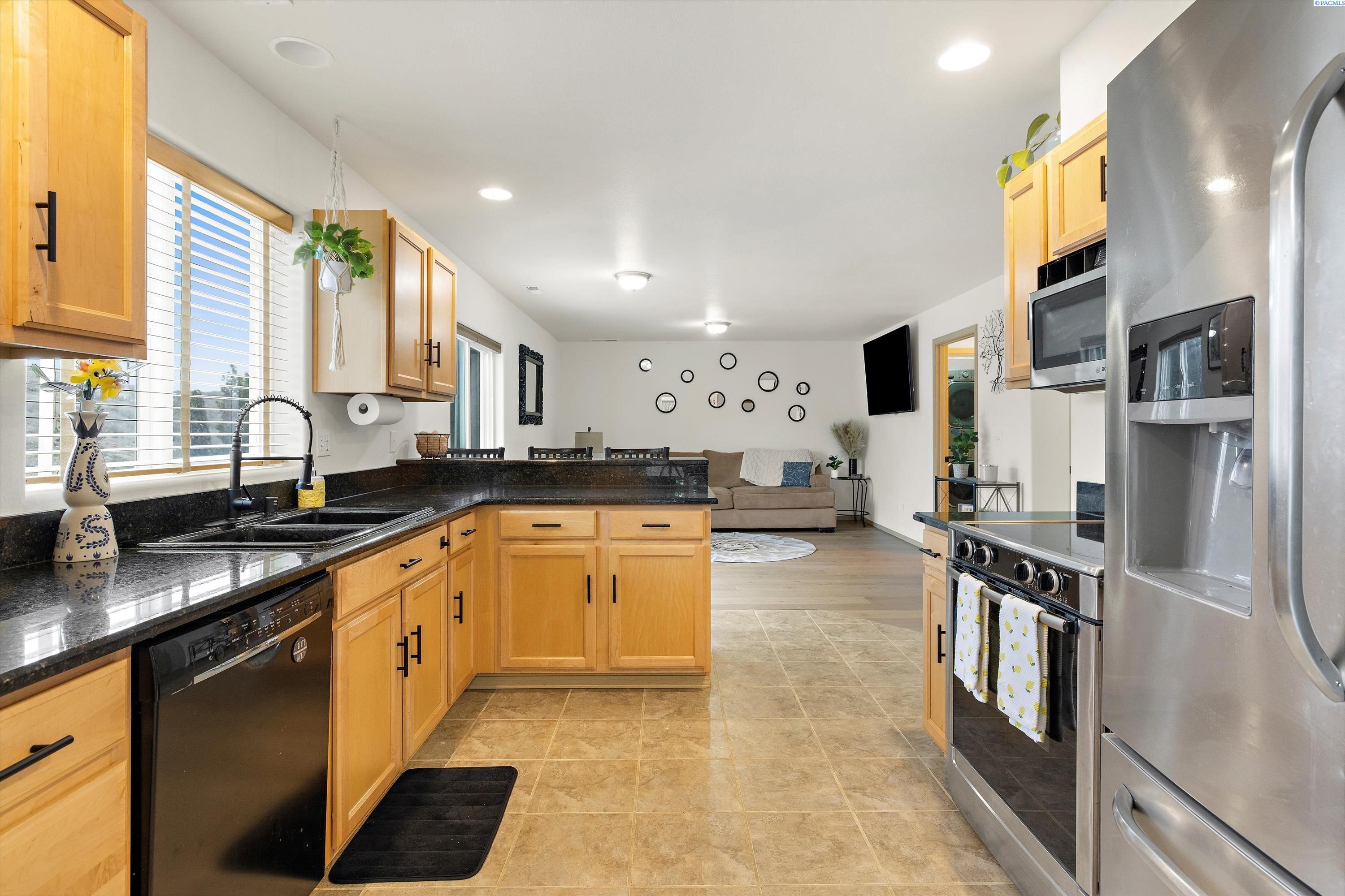 2677 Dornoch Pl
