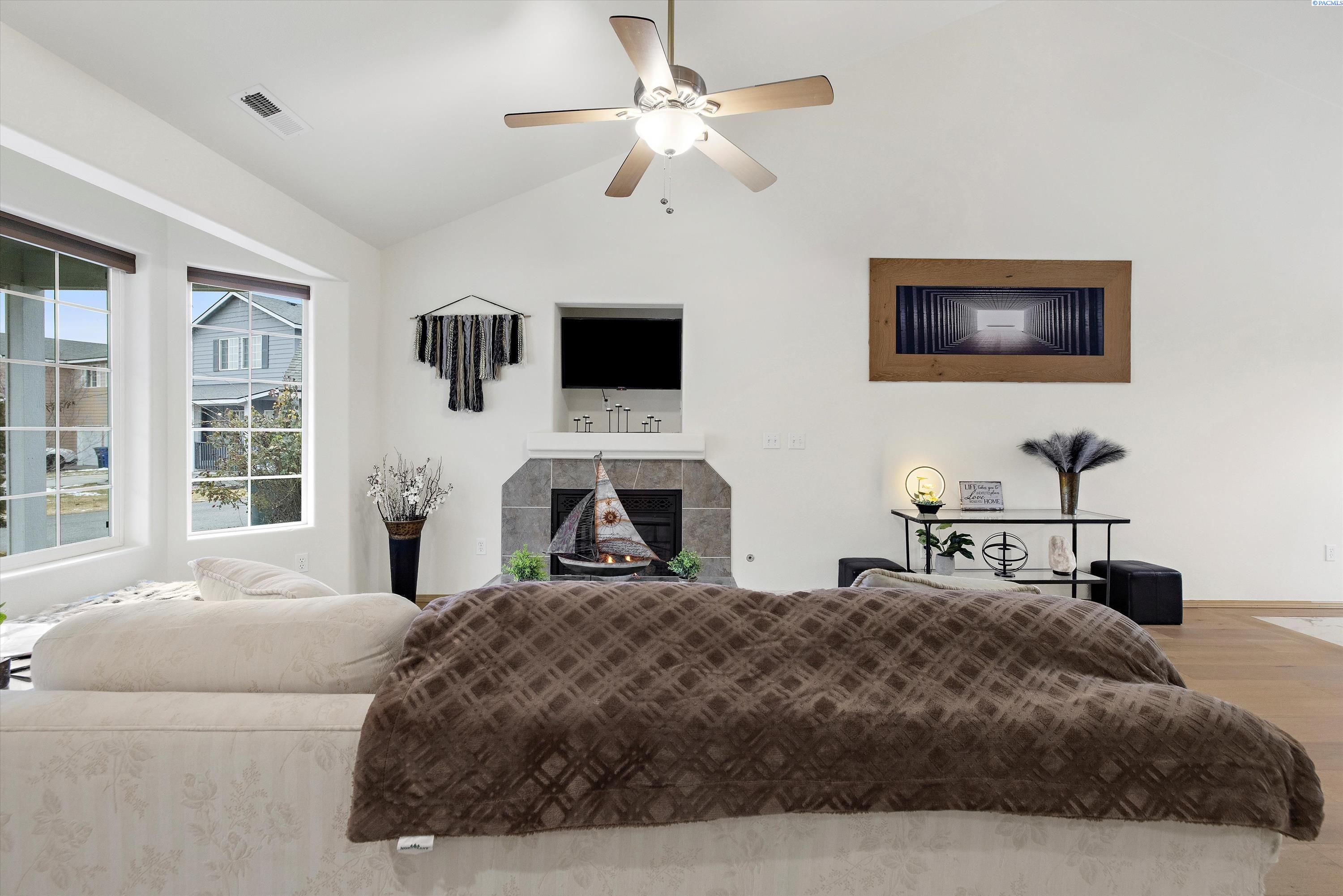 2677 Dornoch Pl