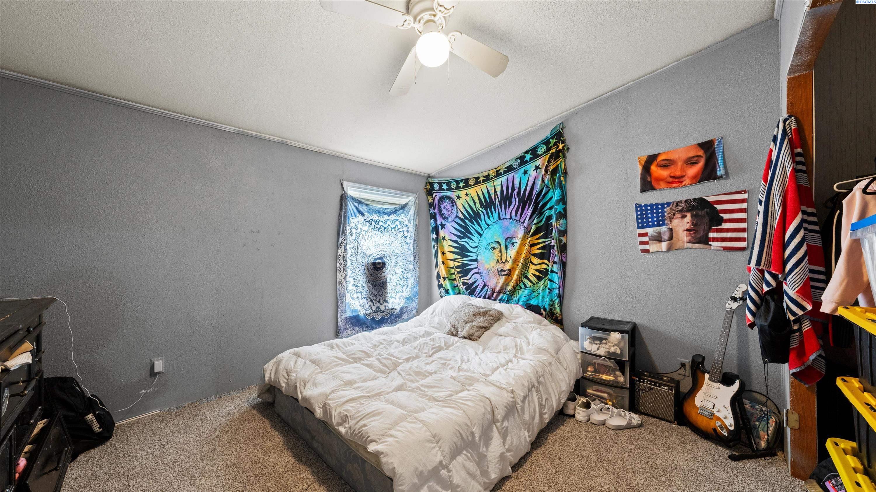 201 N 69th Ave