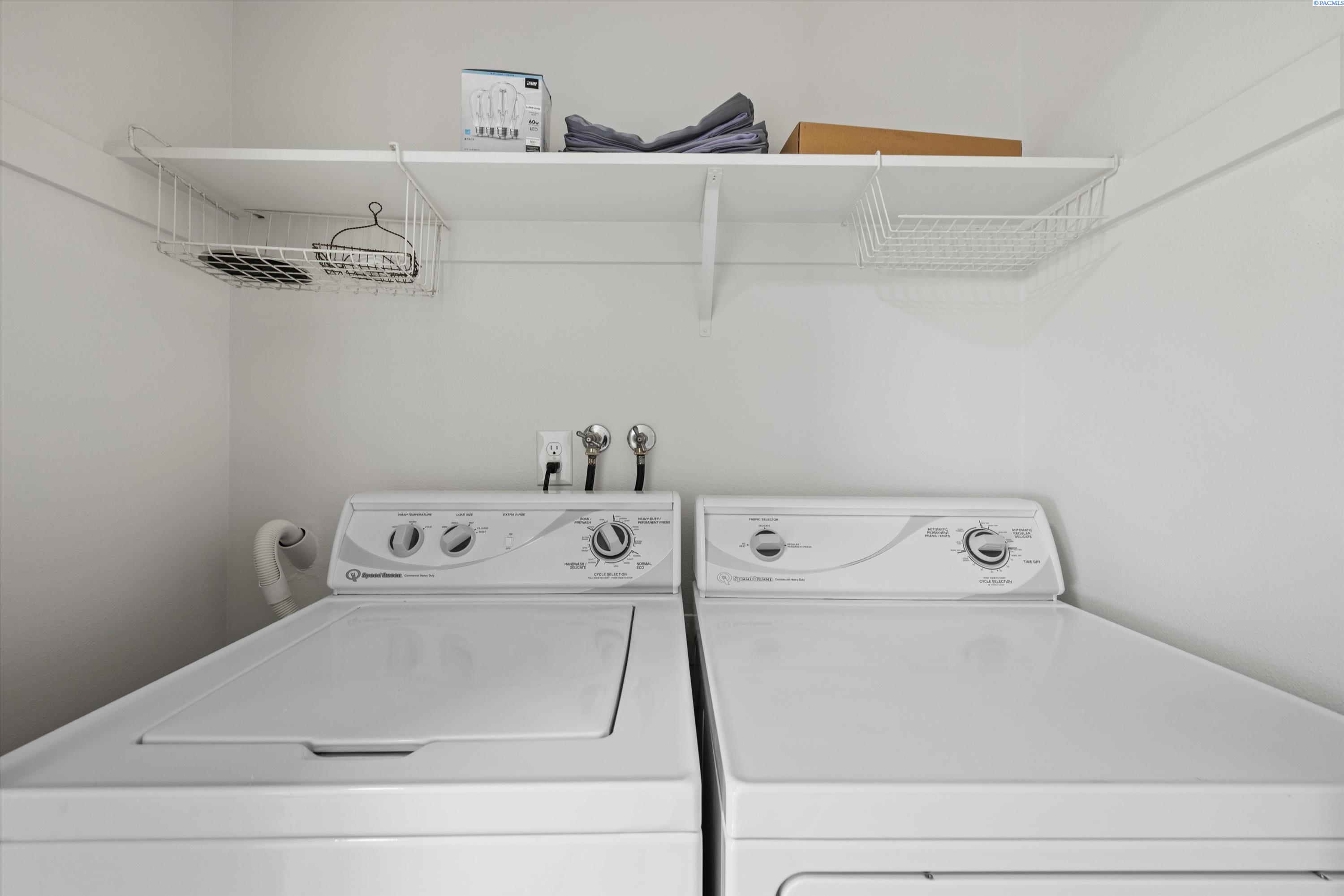3121 W Hood Ave E203