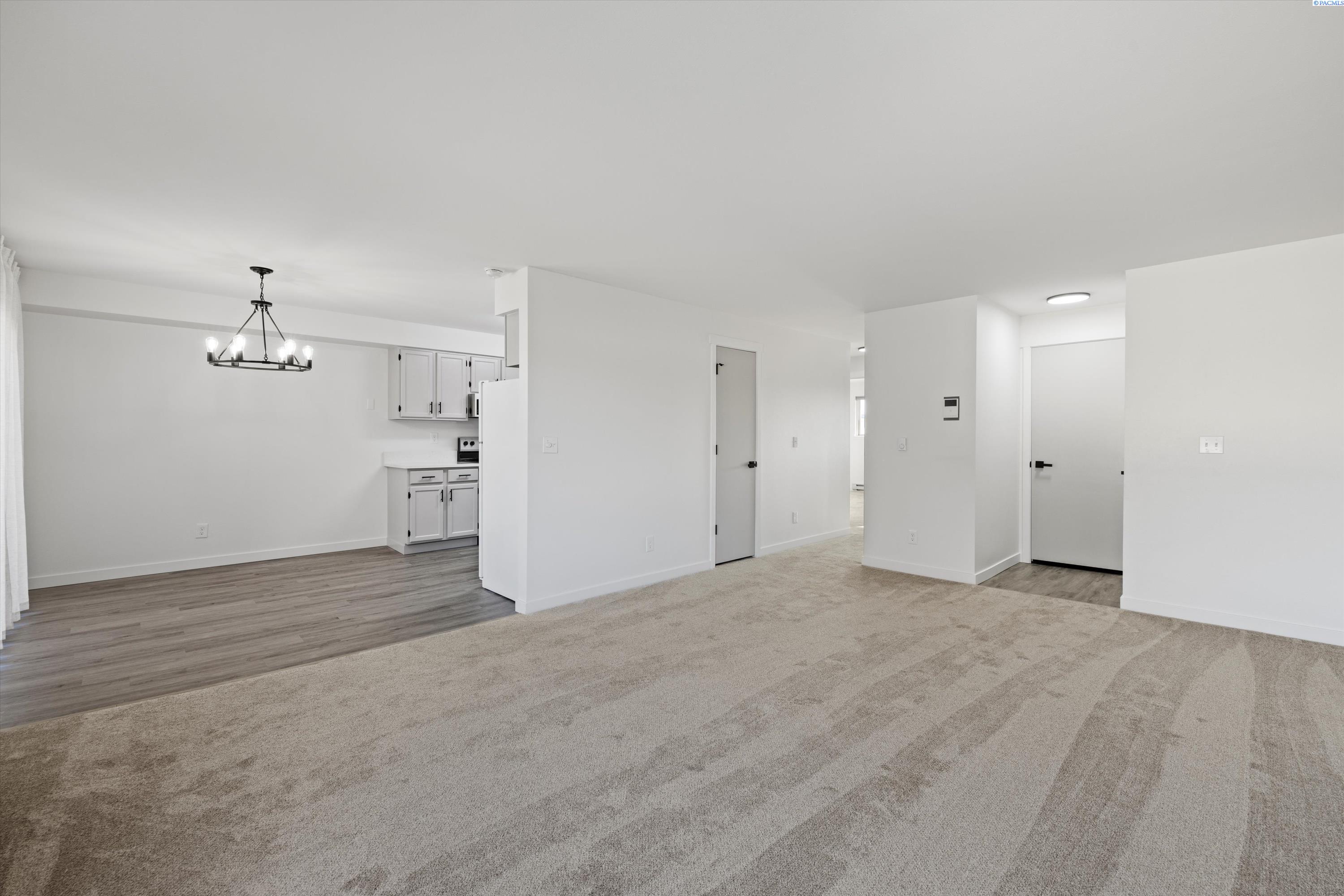 3121 W Hood Ave E203