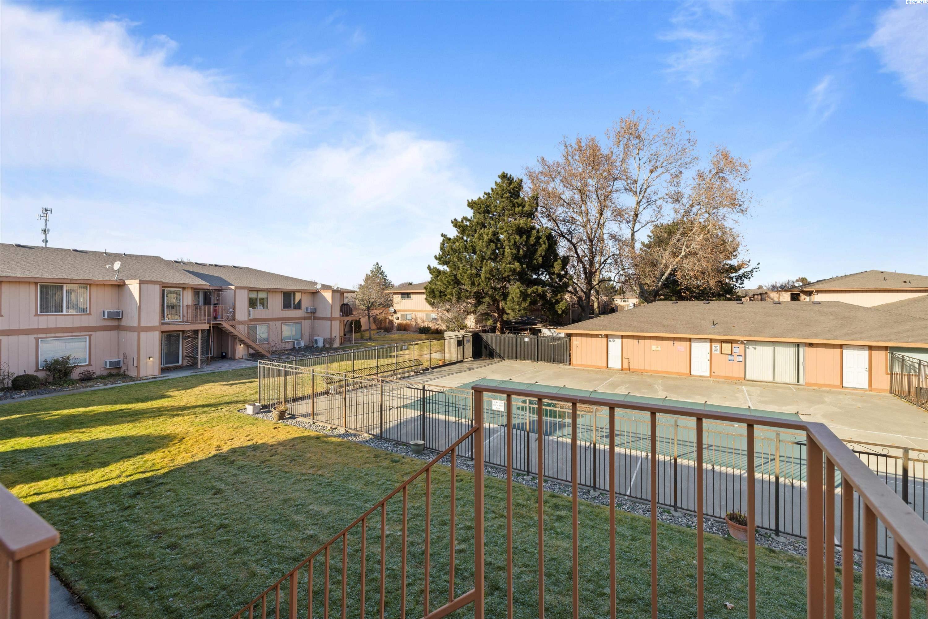 3121 W Hood Ave E203