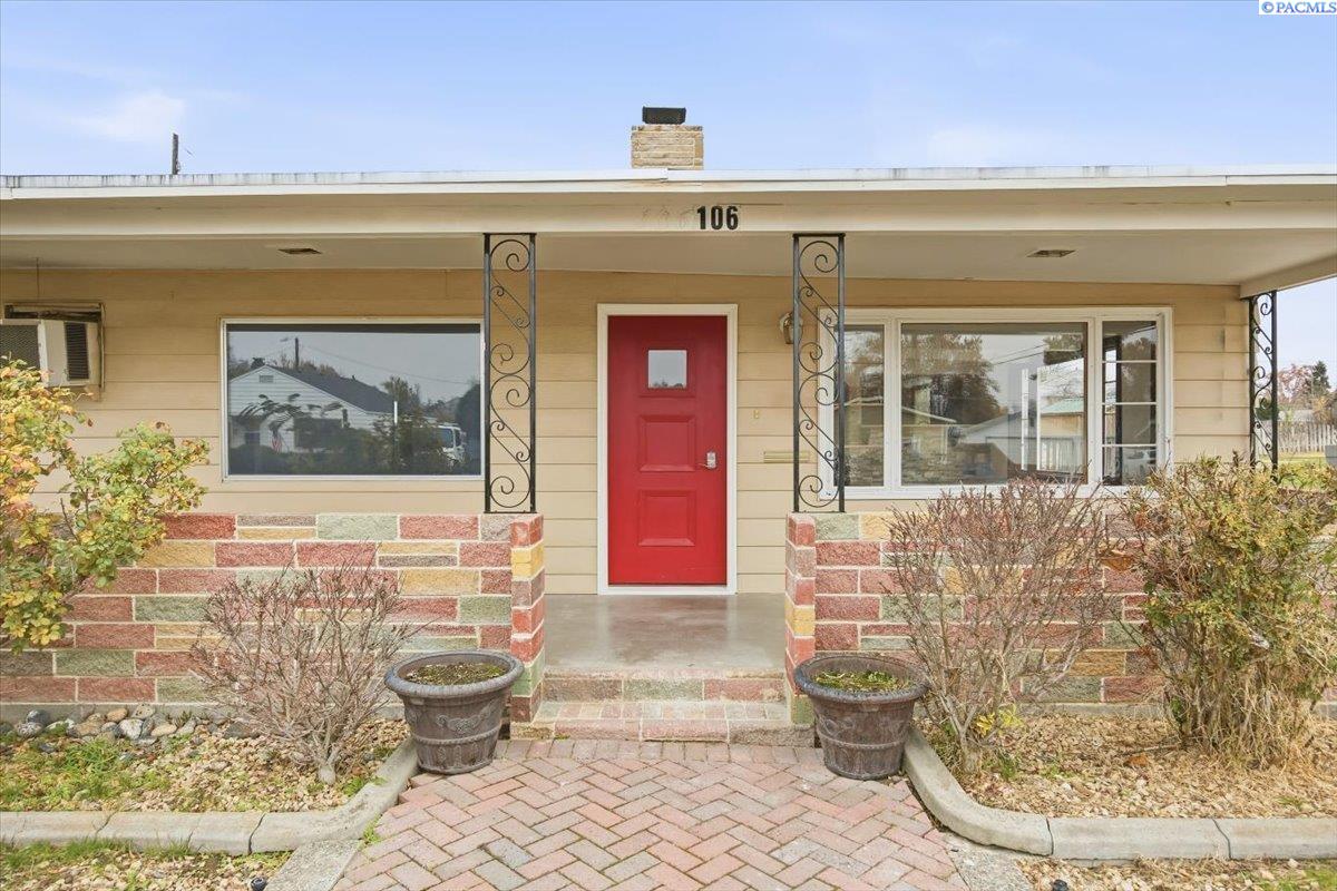 106 Casey Avenue