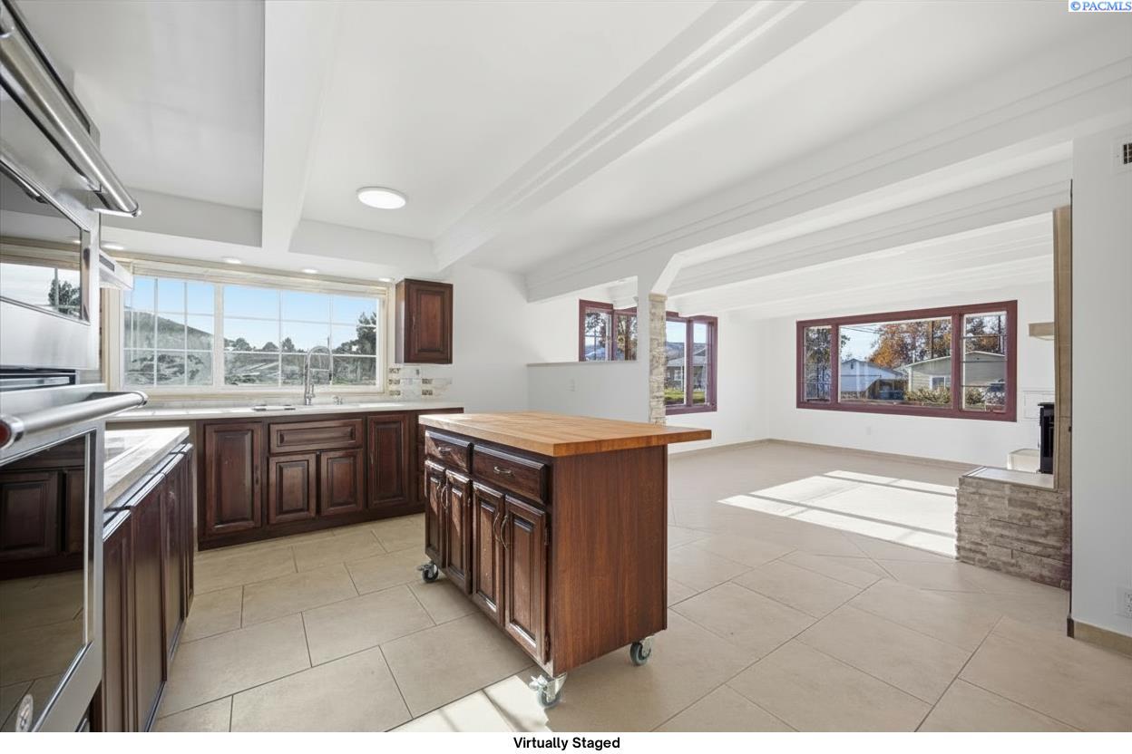 106 Casey Avenue