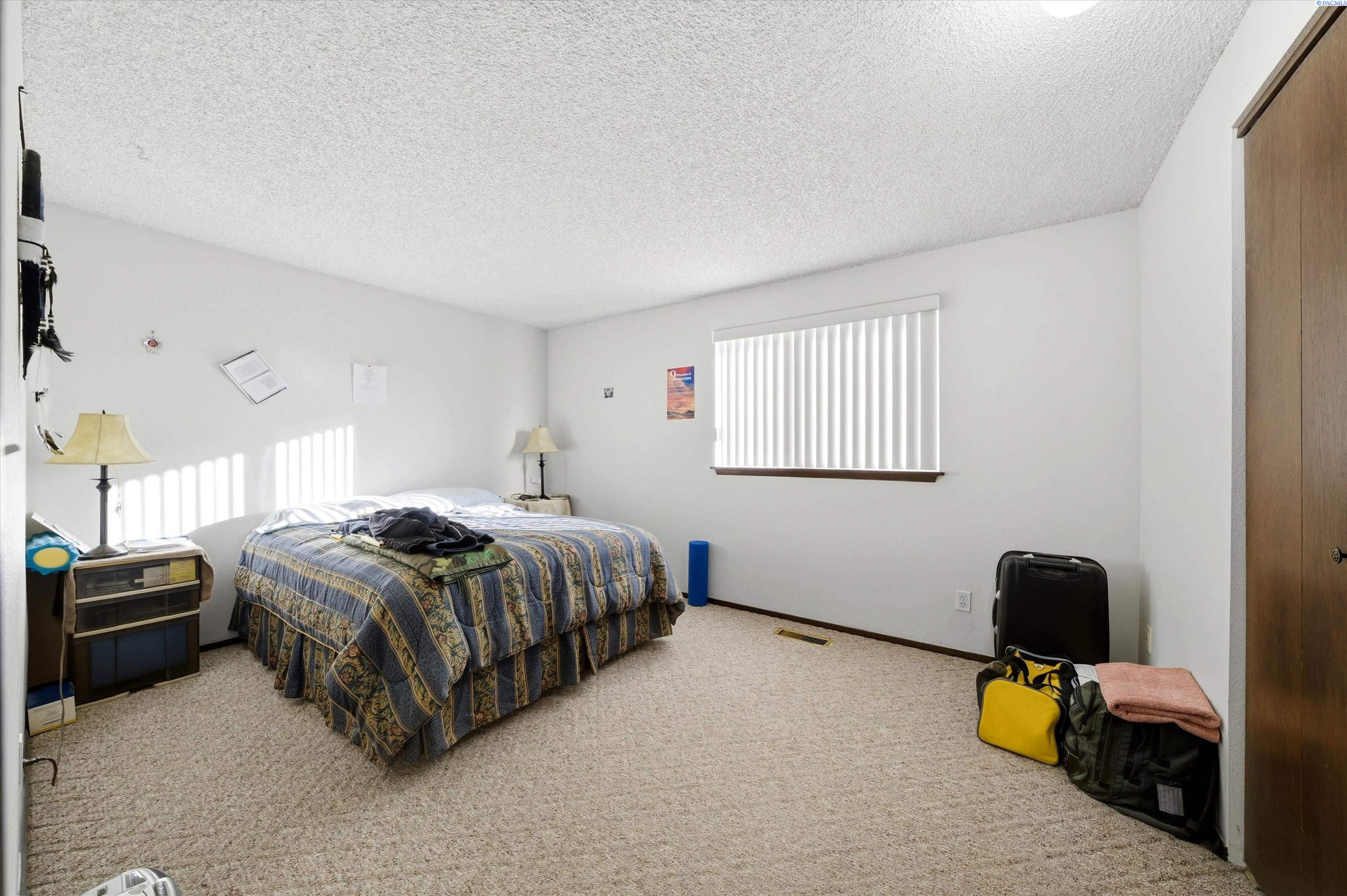 309 Casey Ave