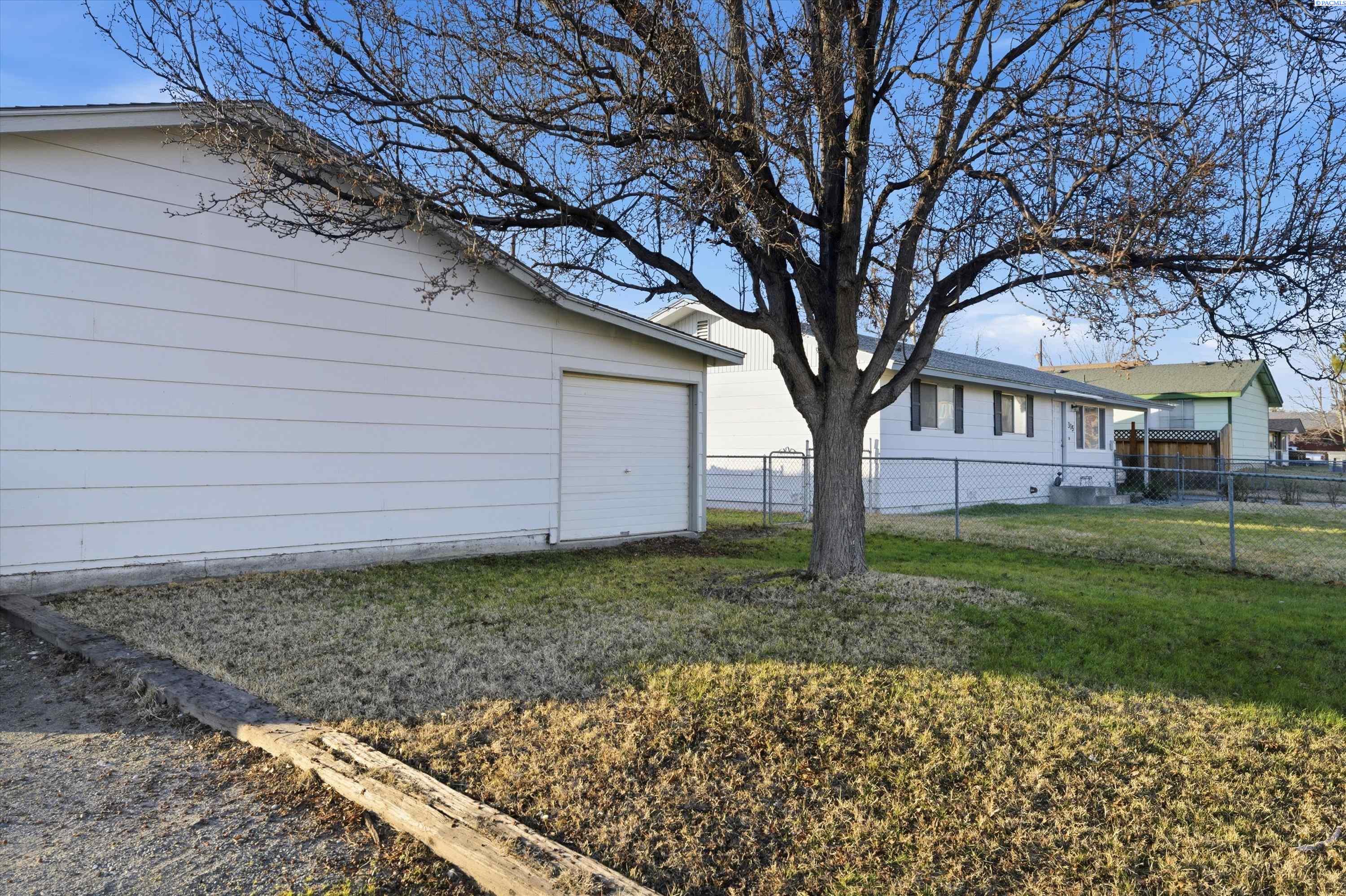 309 Casey Ave