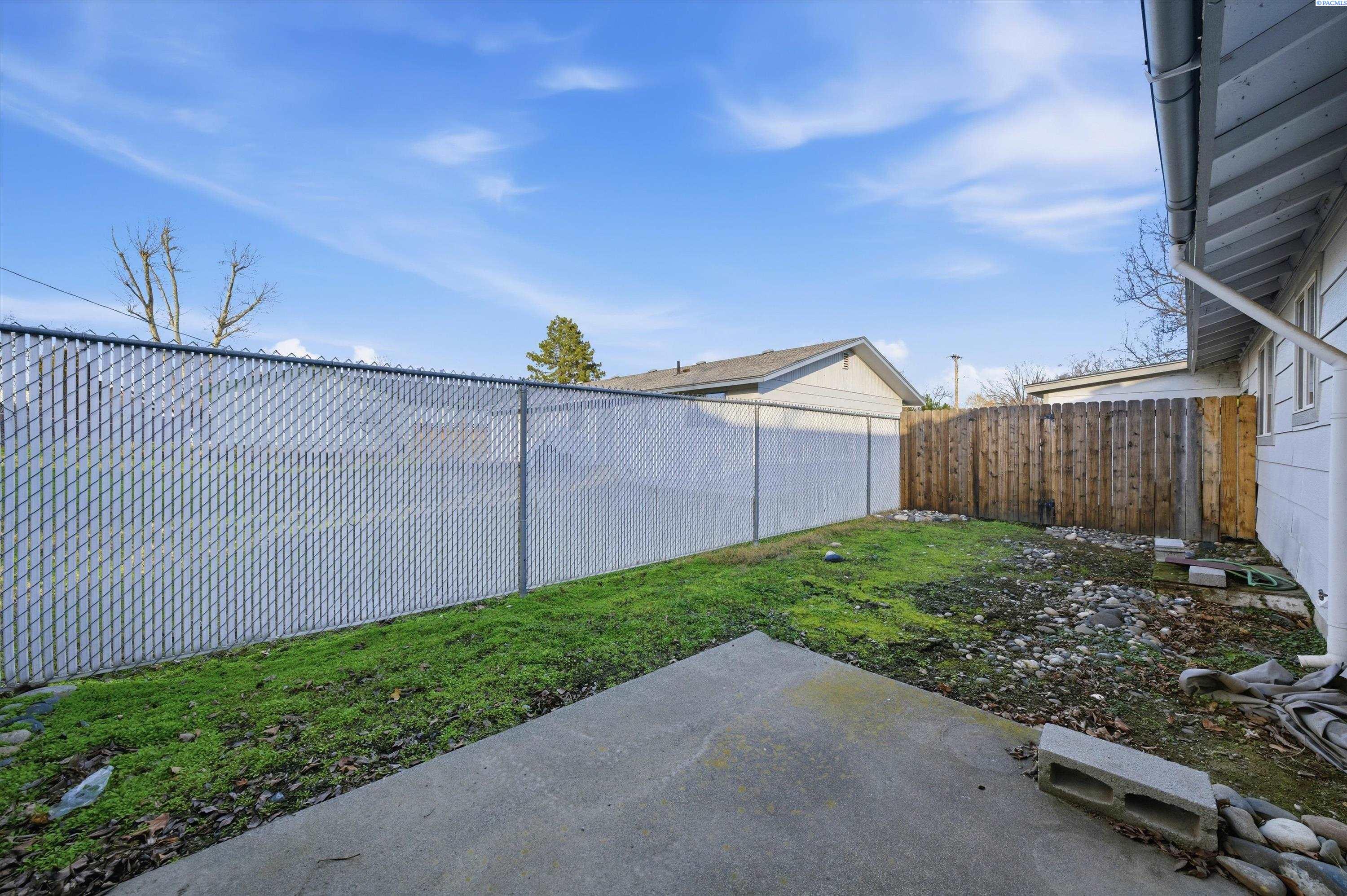 309 Casey Ave