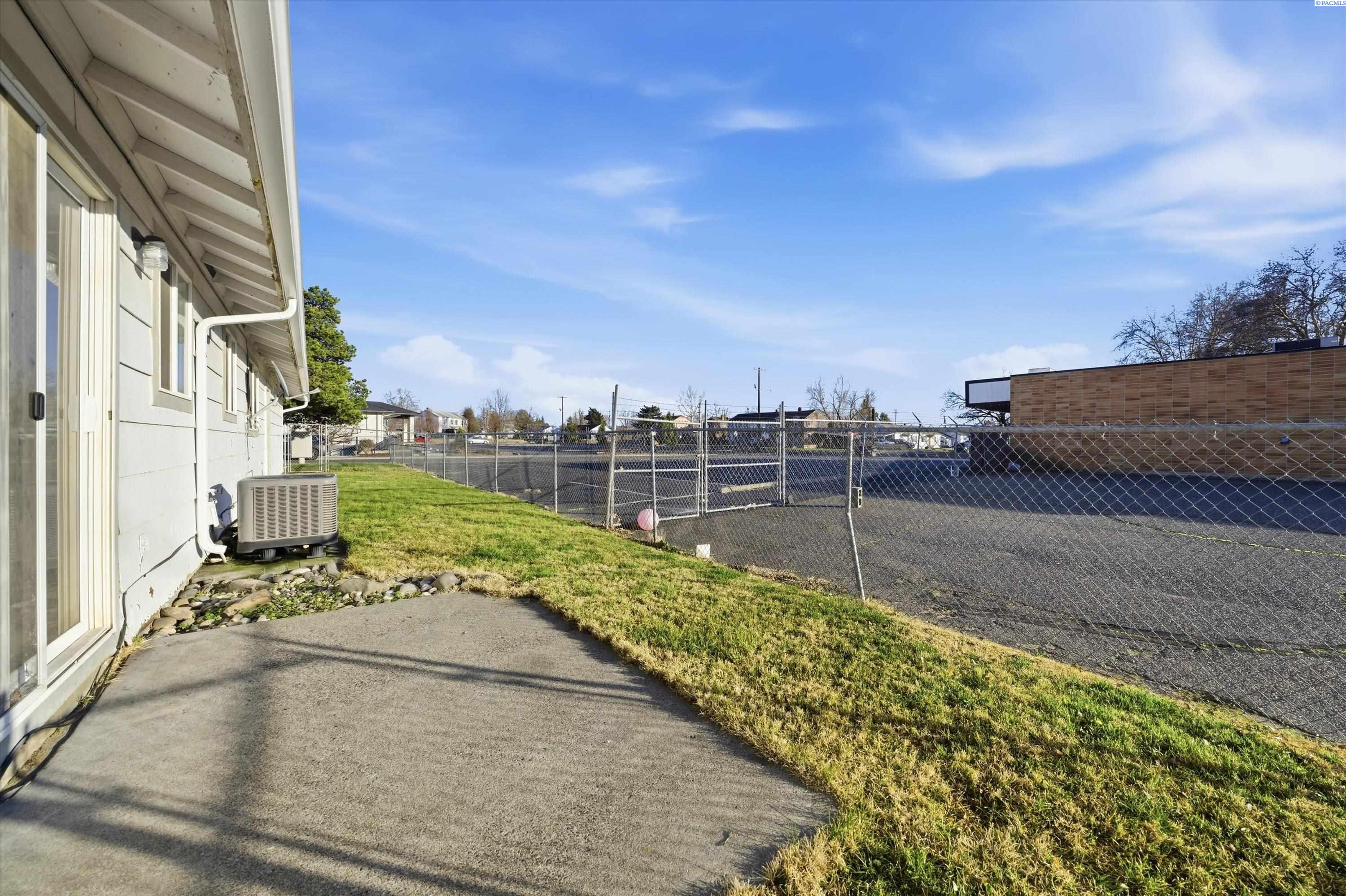 309 Casey Ave
