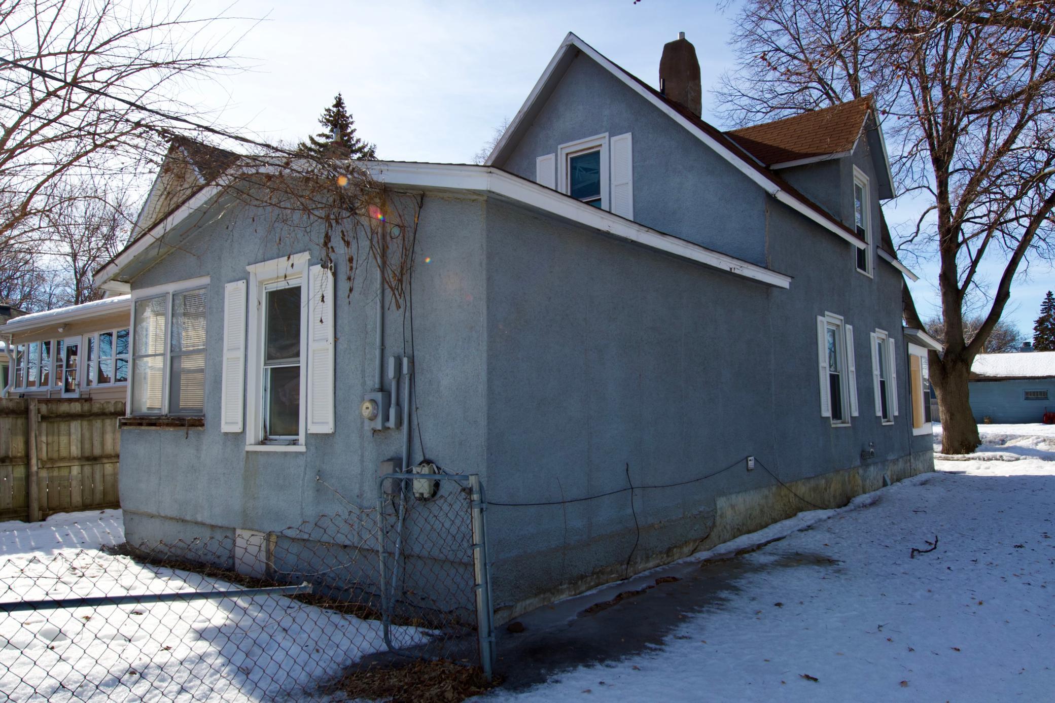 1343 Lincoln Street NE