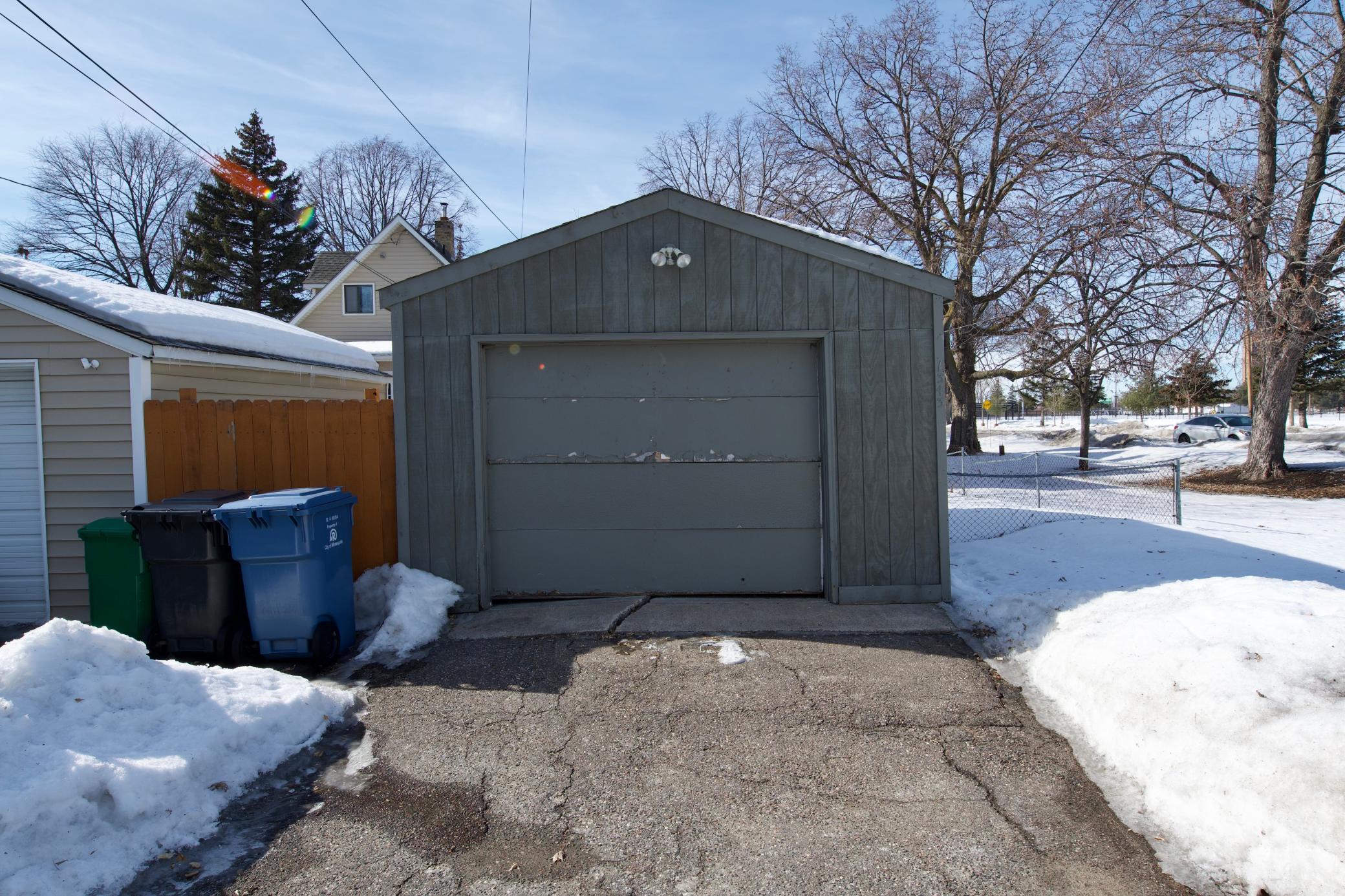 1343 Lincoln Street NE