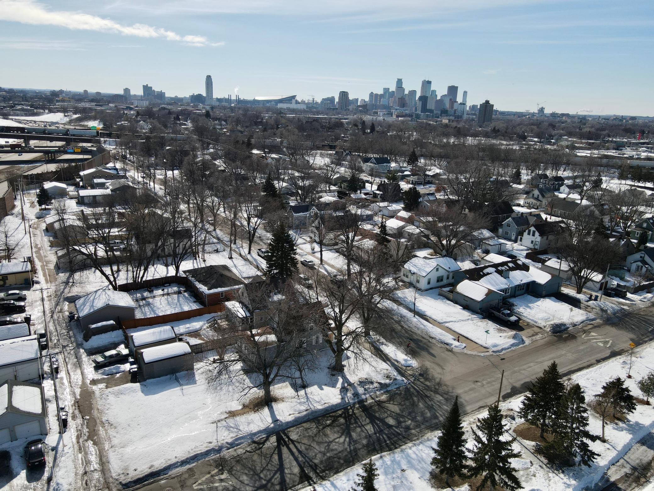 1343 Lincoln Street NE