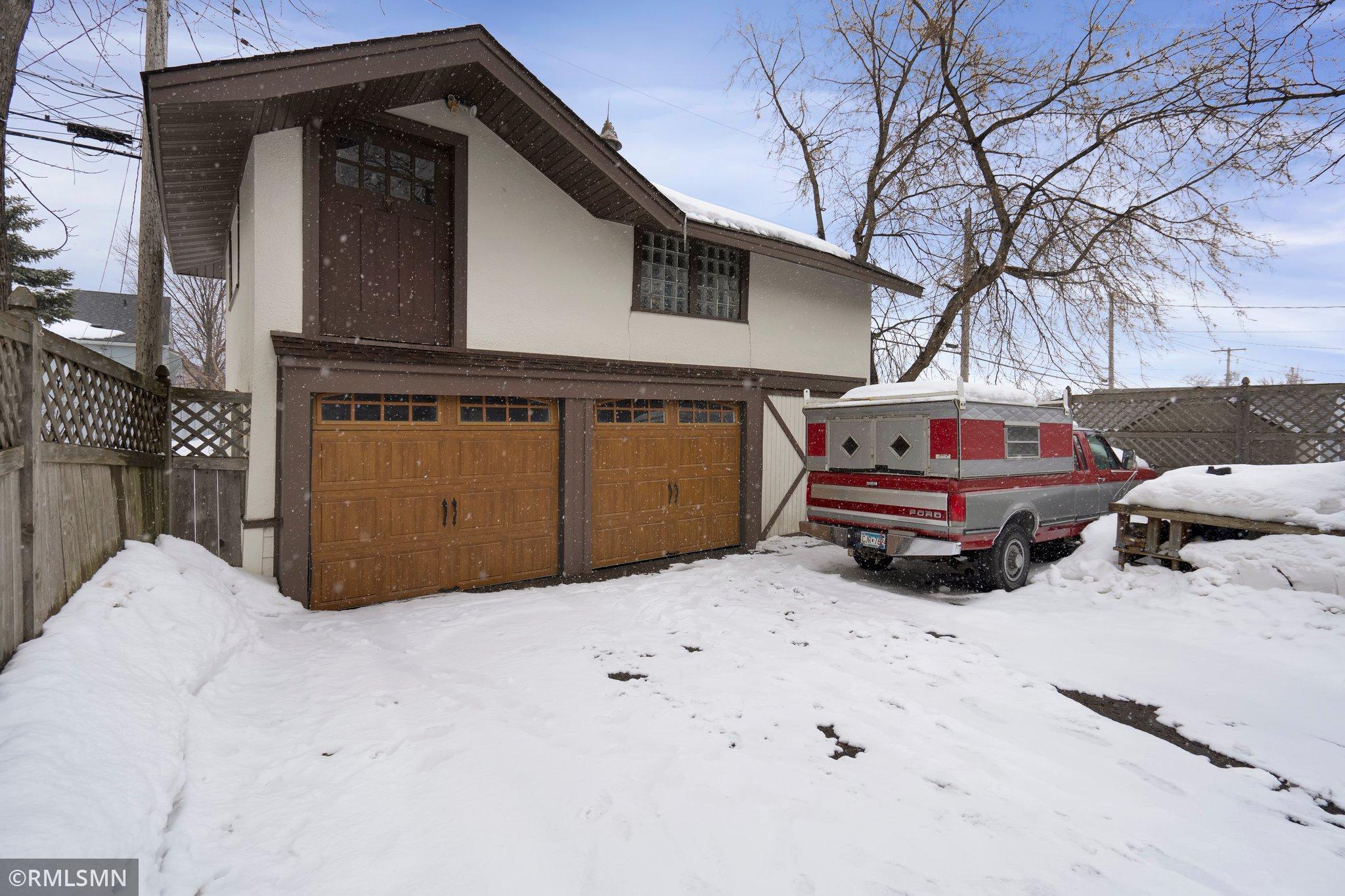 3631 Emerson Avenue N