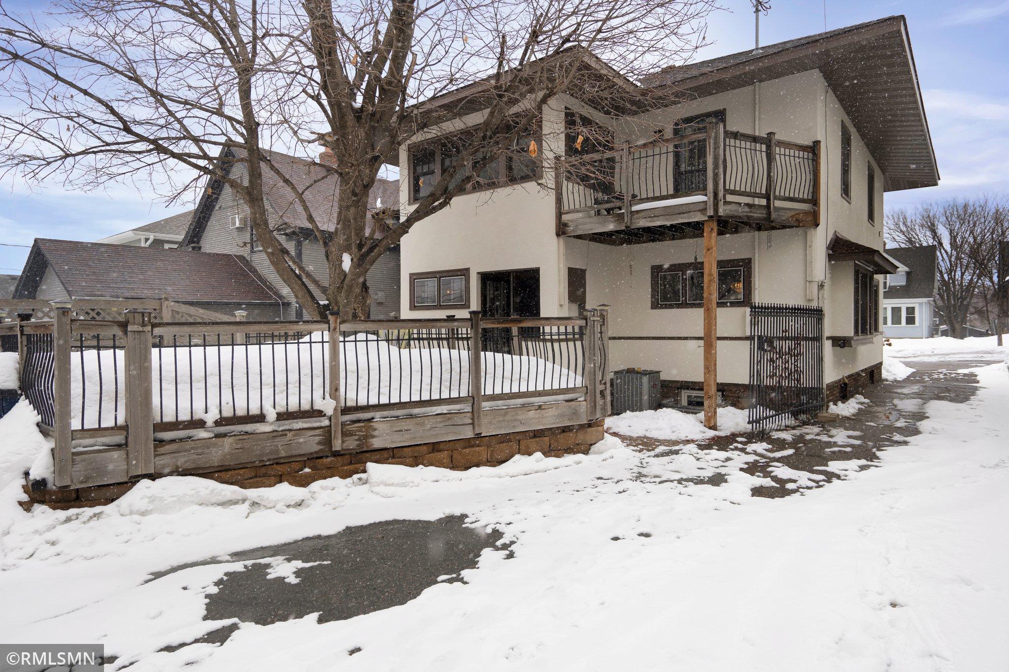 3631 Emerson Avenue N