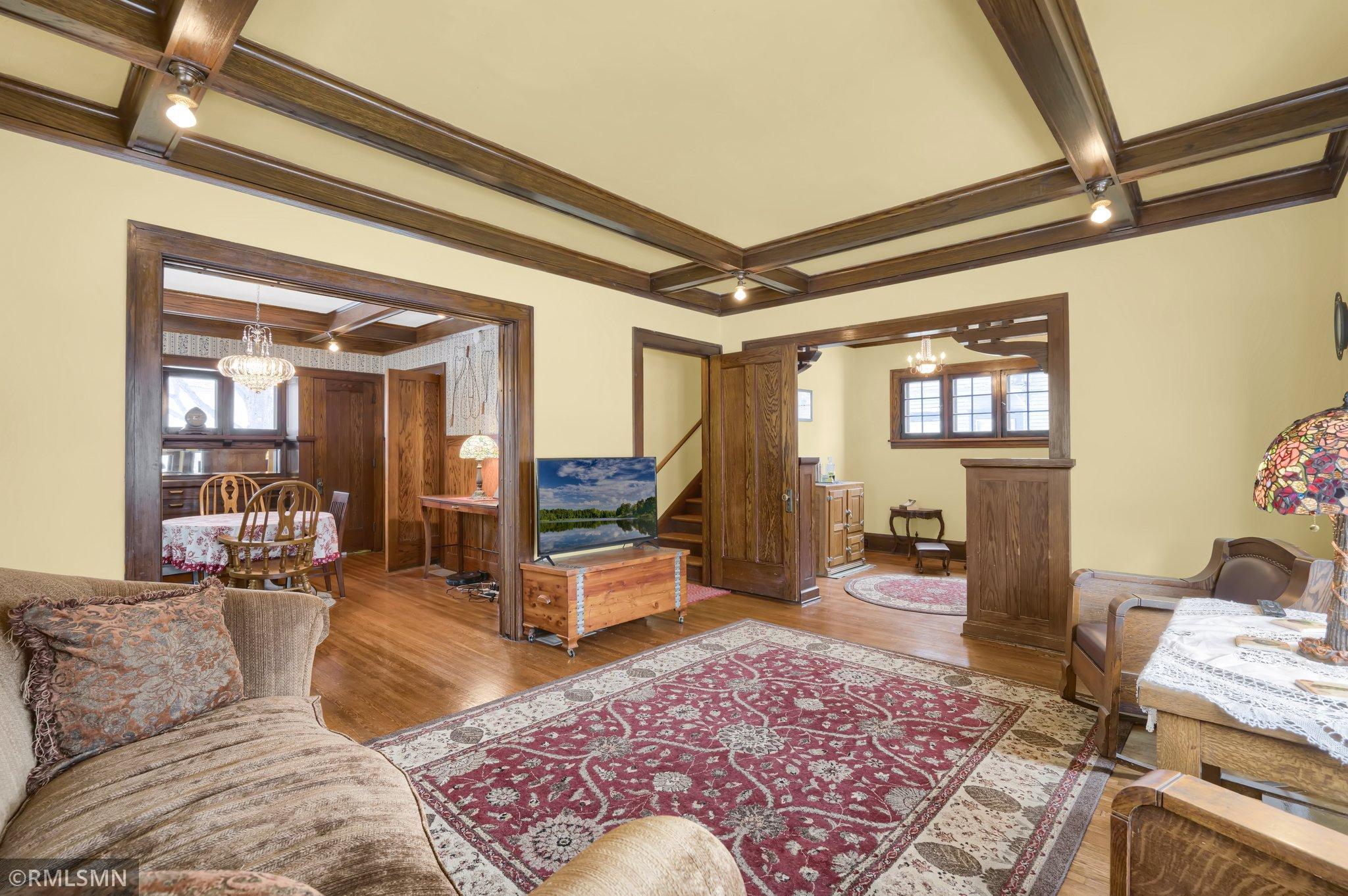 3631 Emerson Avenue N