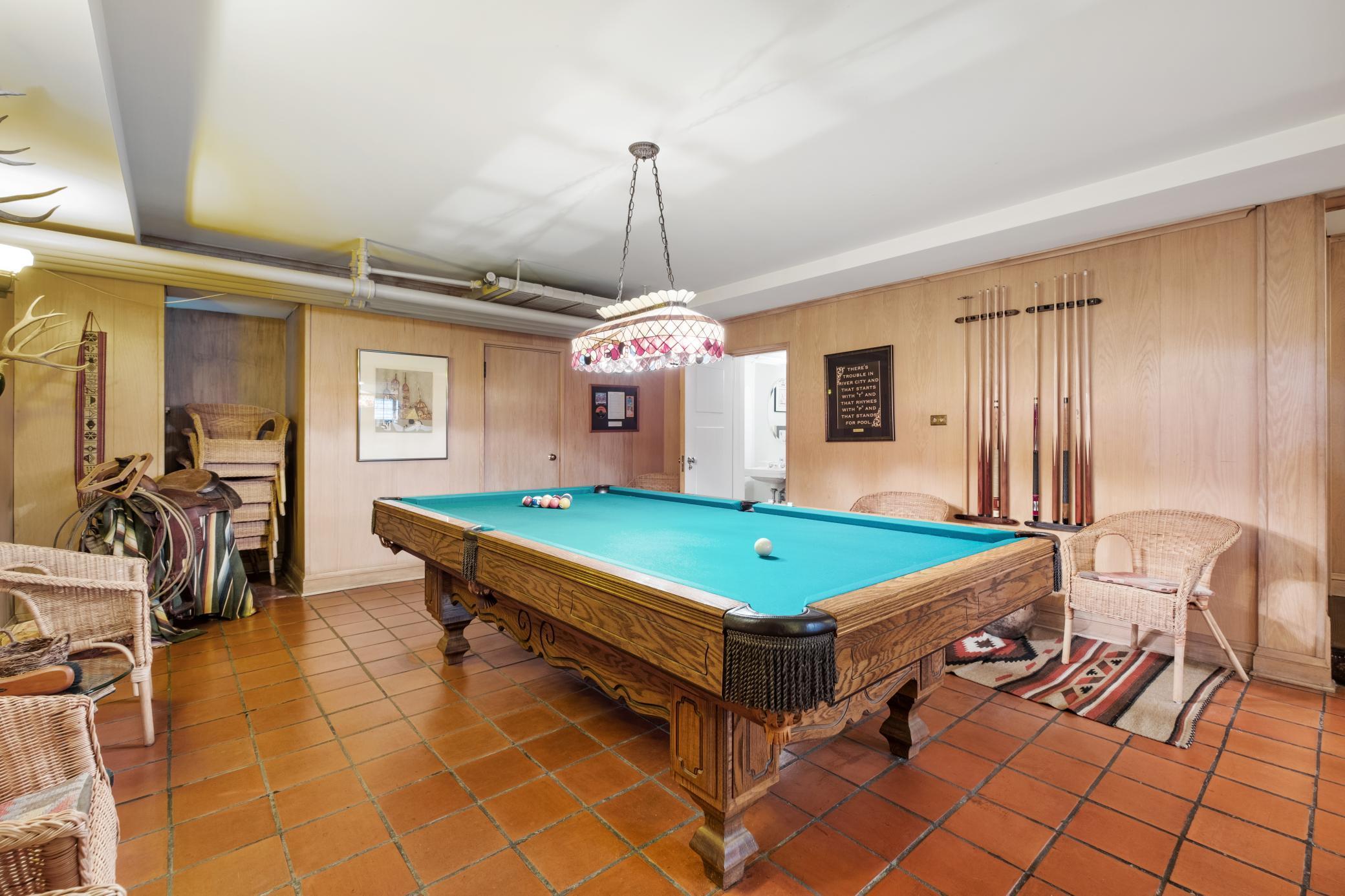 370 Summit Avenue Unit: 3