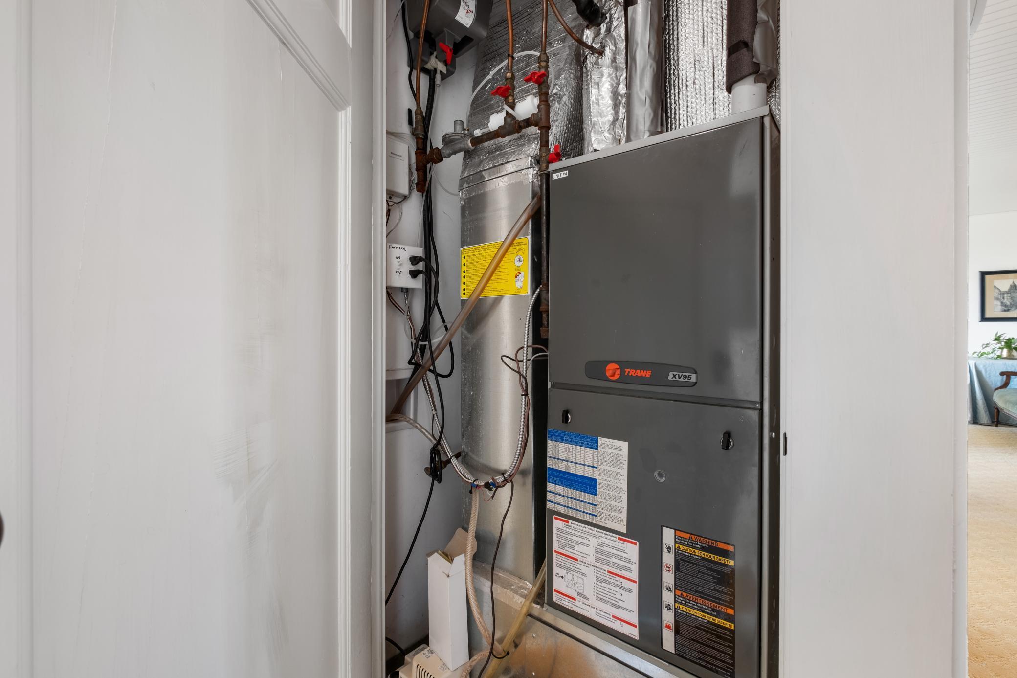 370 Summit Avenue Unit: 3