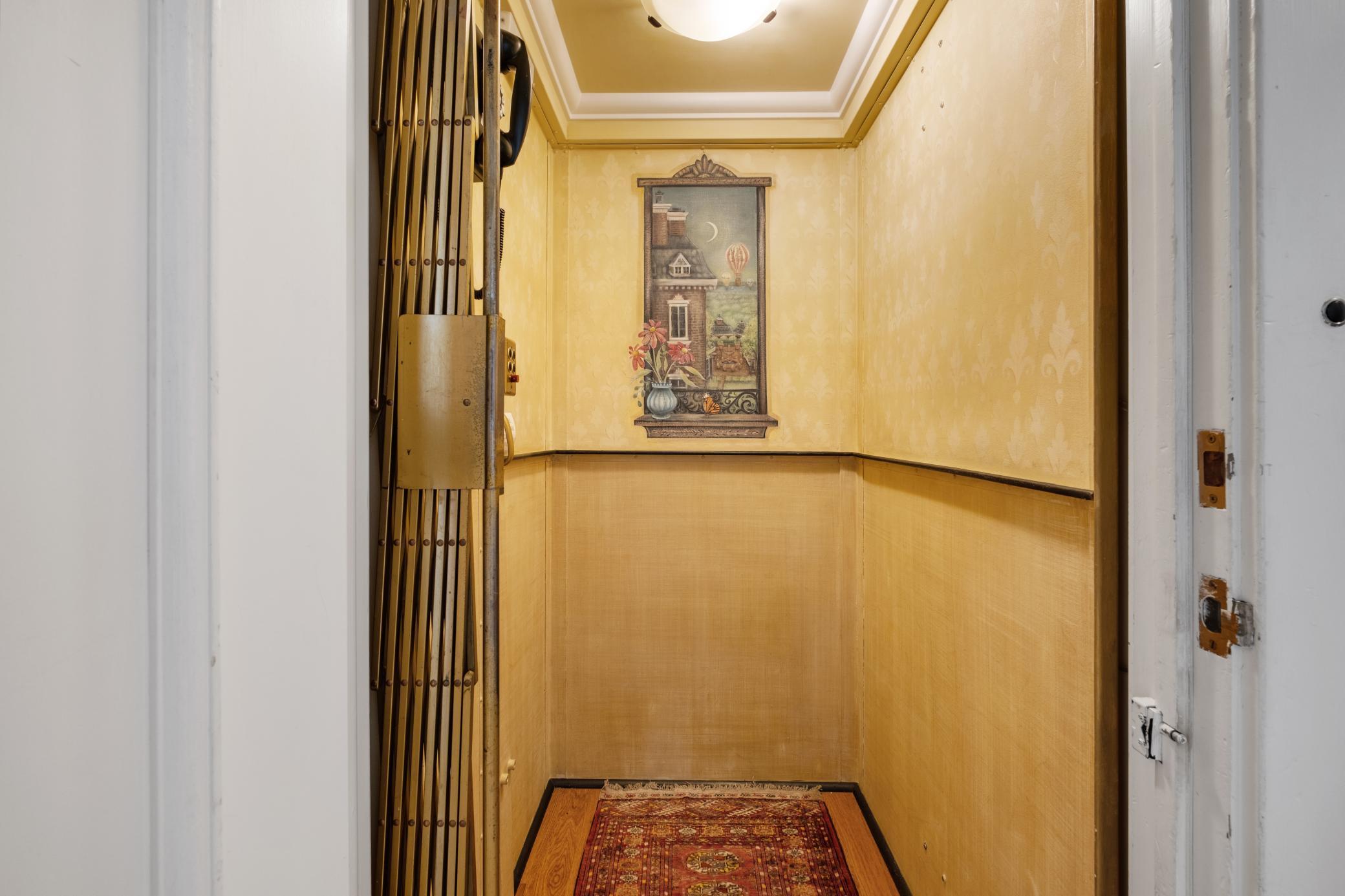 370 Summit Avenue Unit: 3