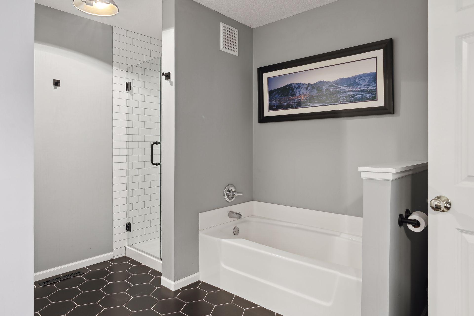 462 Willoughby Way W