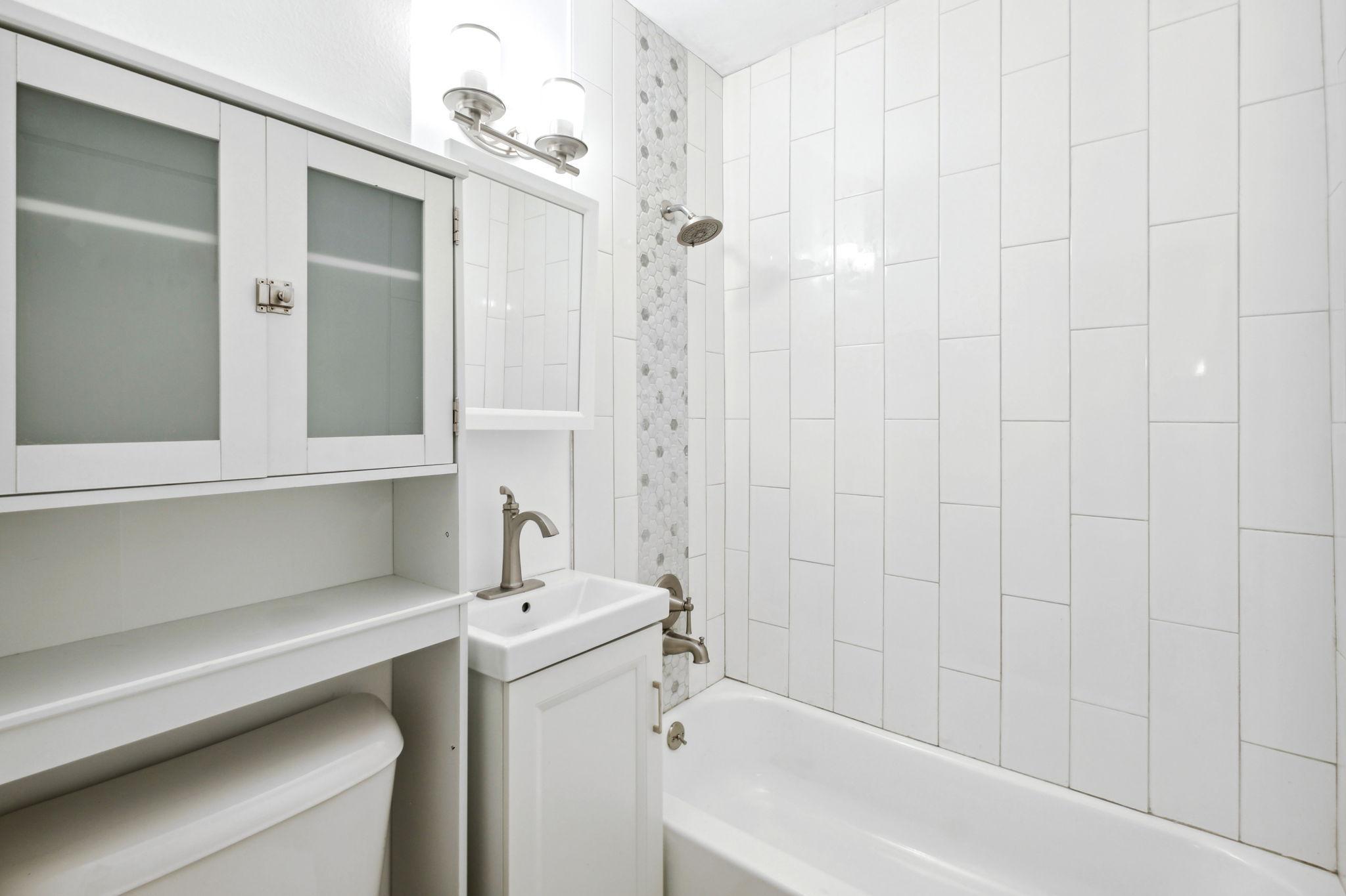 1140 Pleasant Avenue