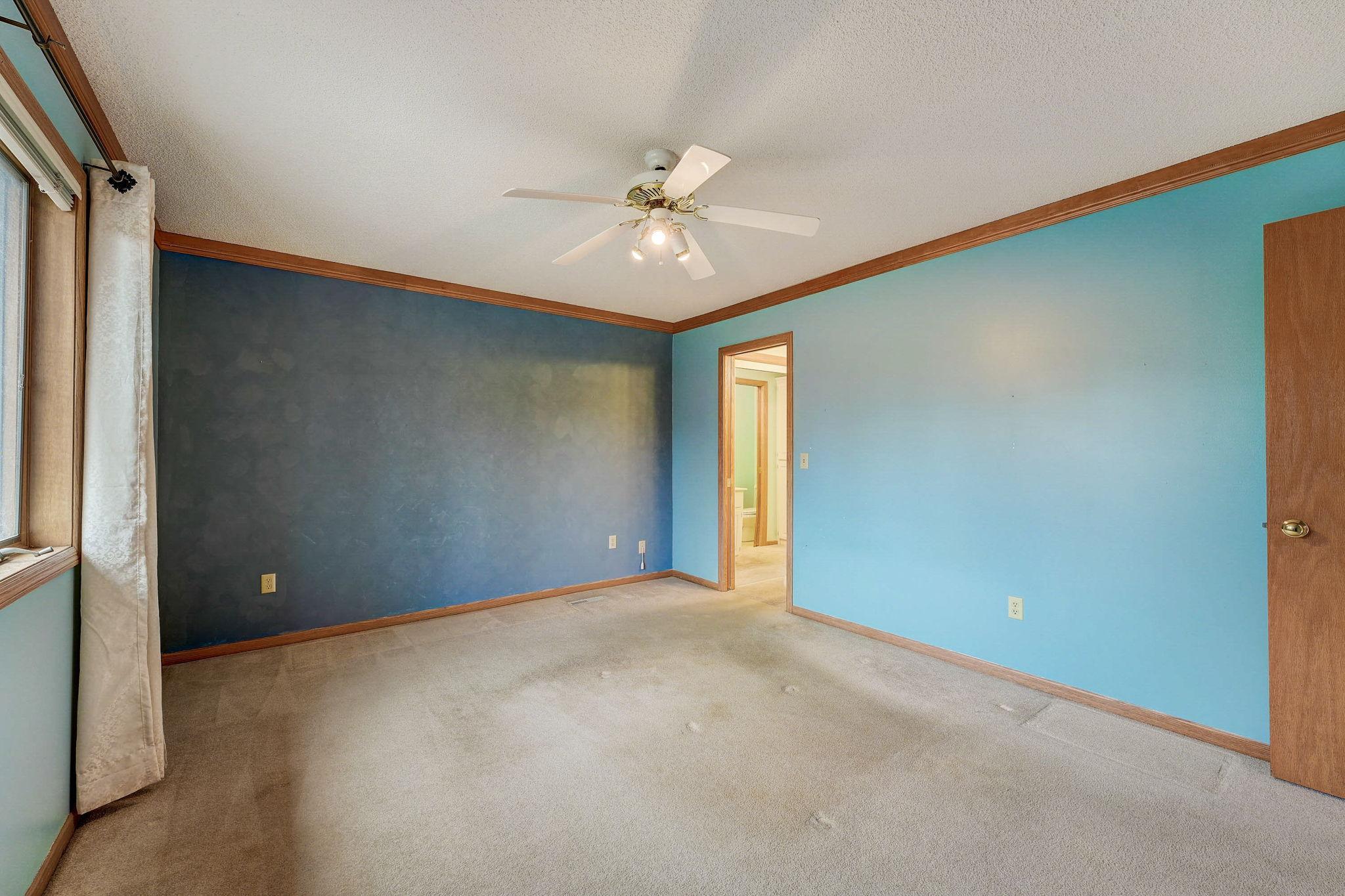 2034 Vierling Drive E