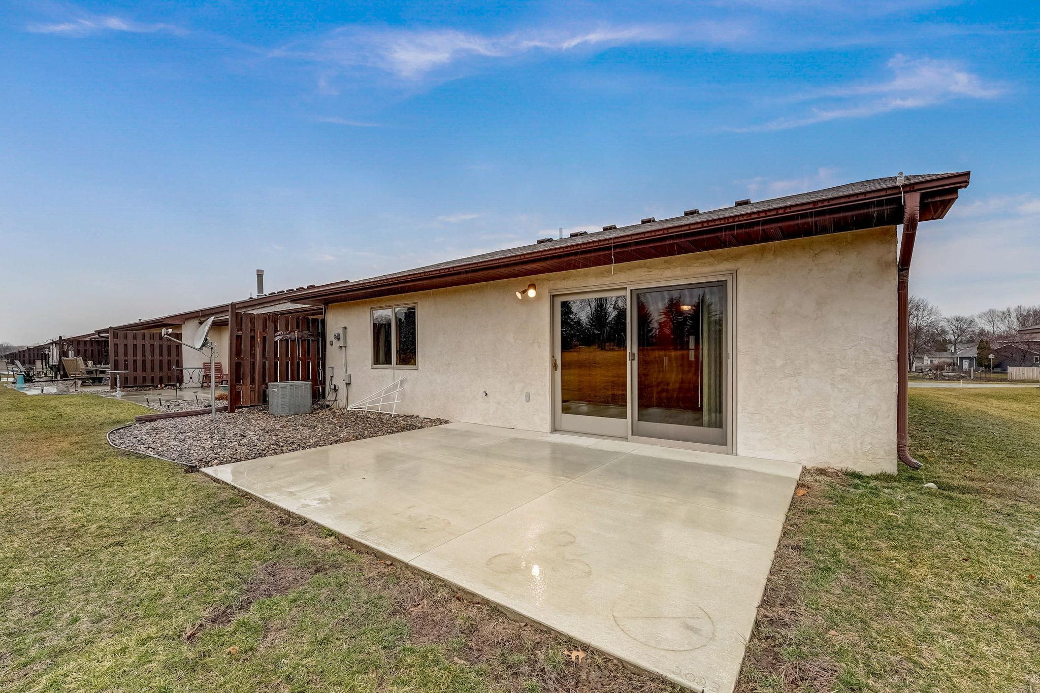 2034 Vierling Drive E