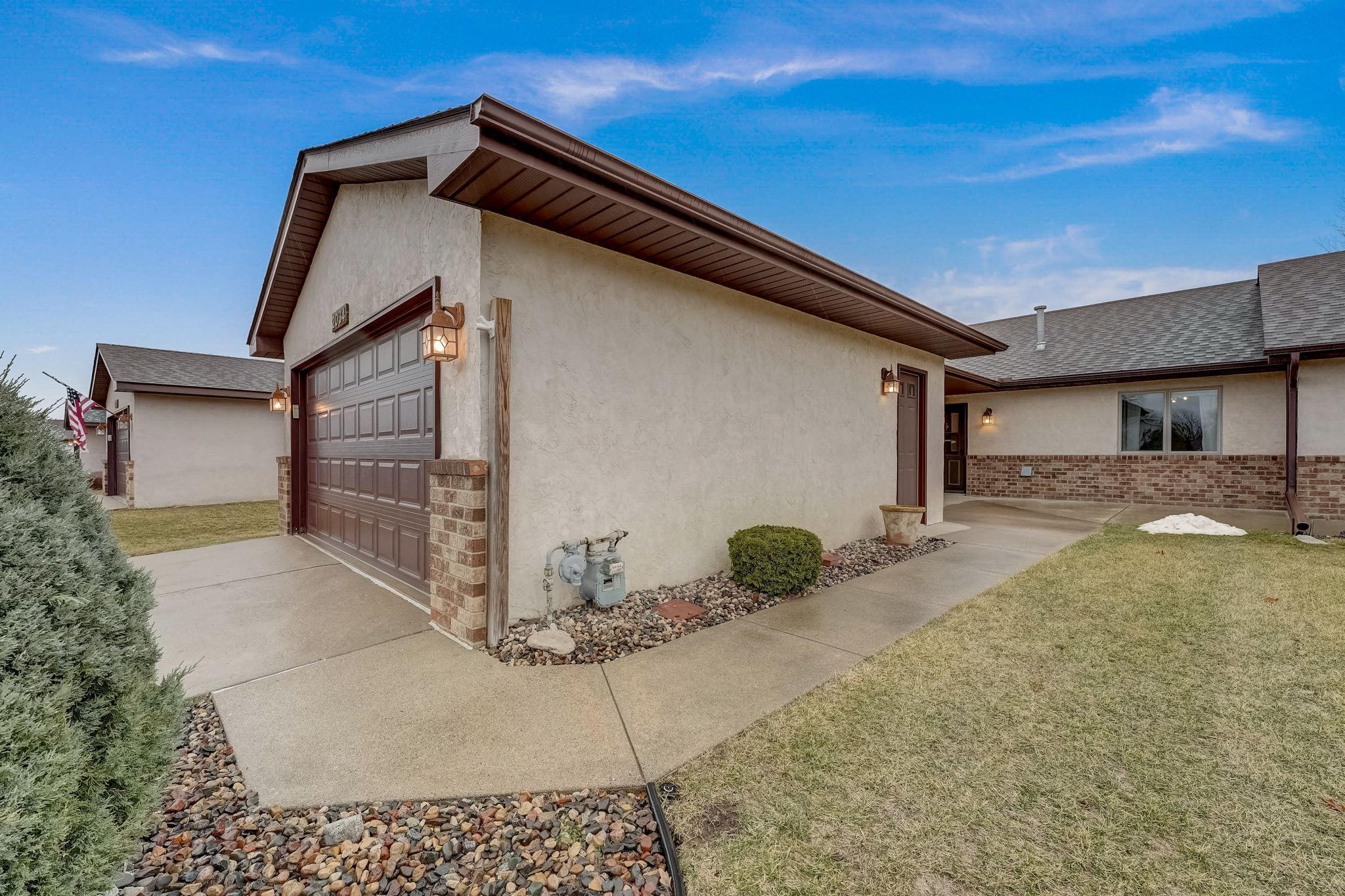 2034 Vierling Drive E