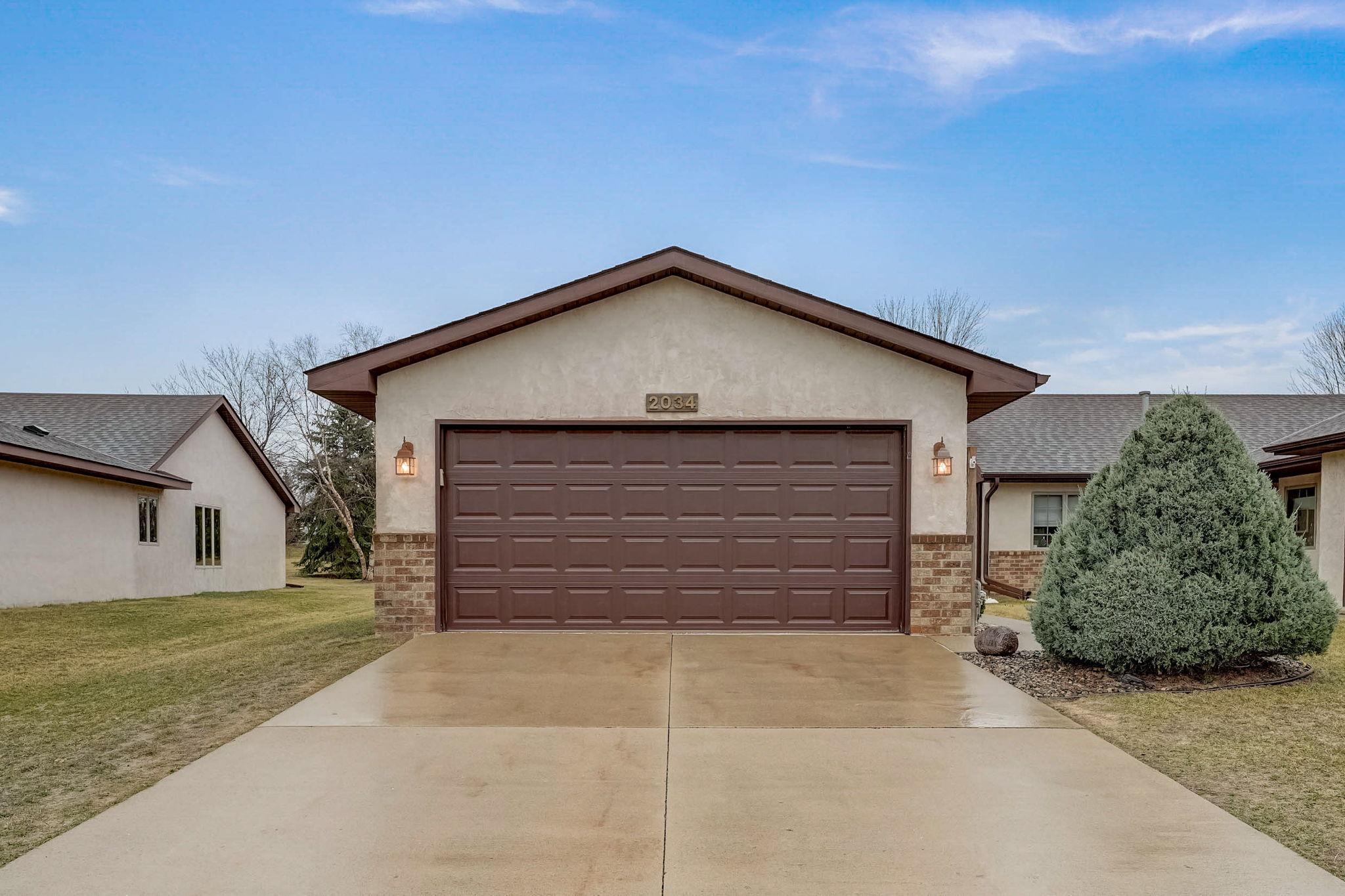 2034 Vierling Drive E
