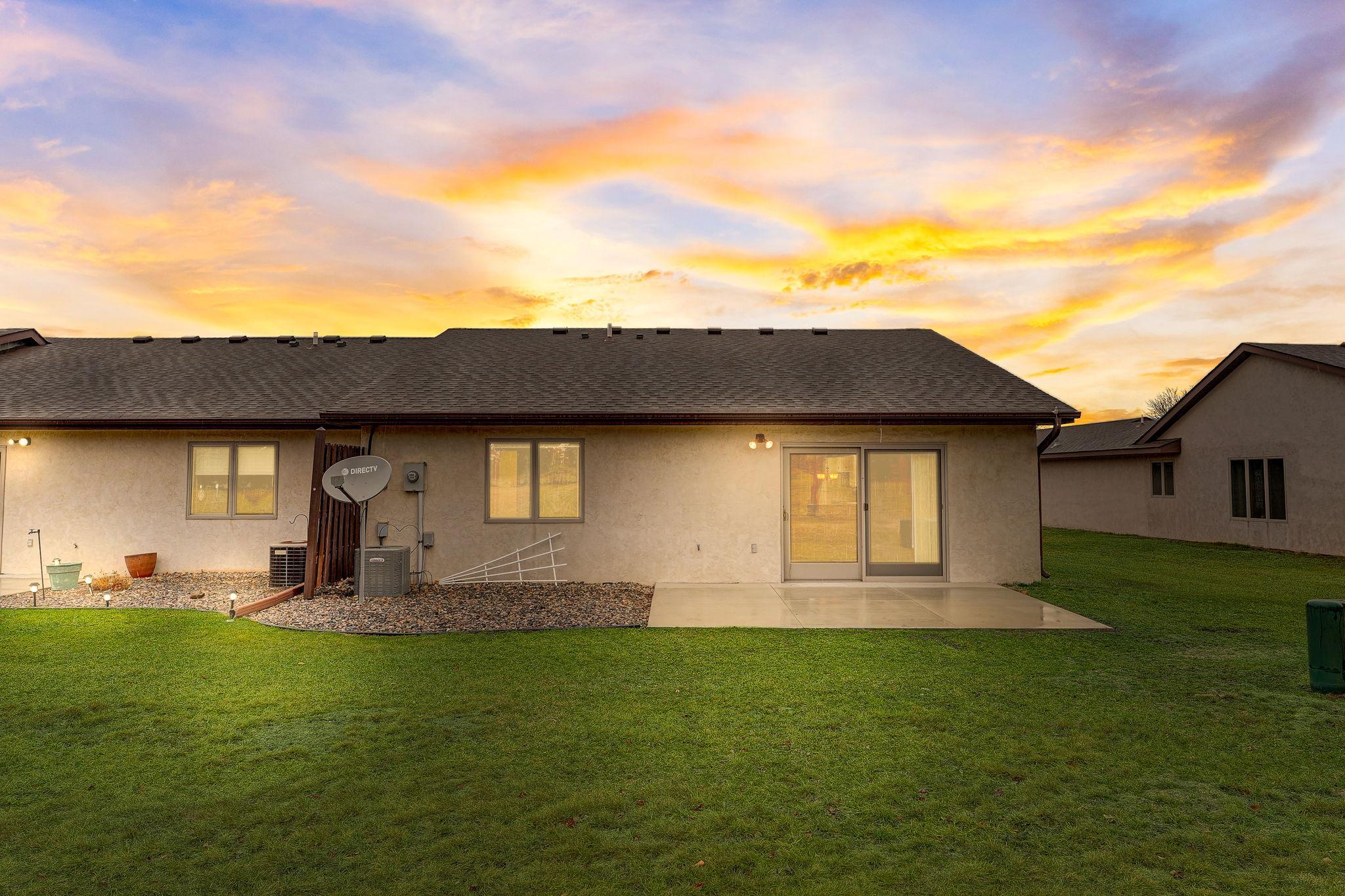 2034 Vierling Drive E