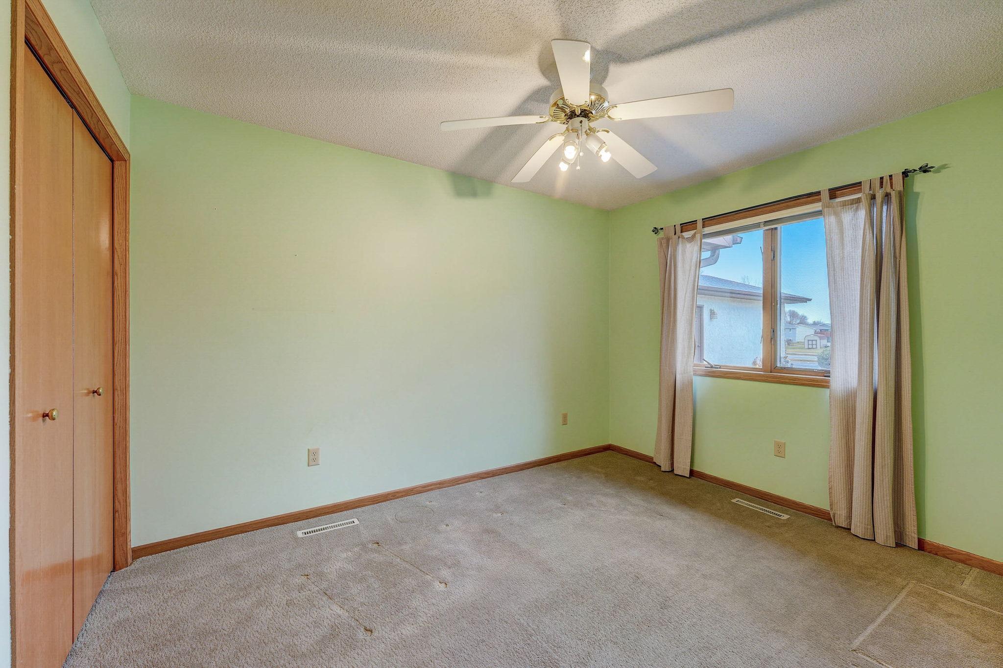 2034 Vierling Drive E