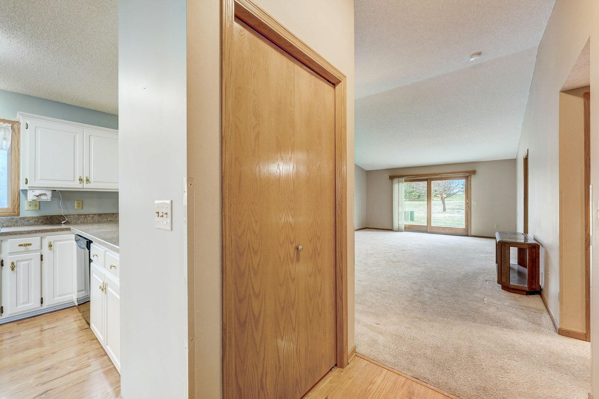 2034 Vierling Drive E